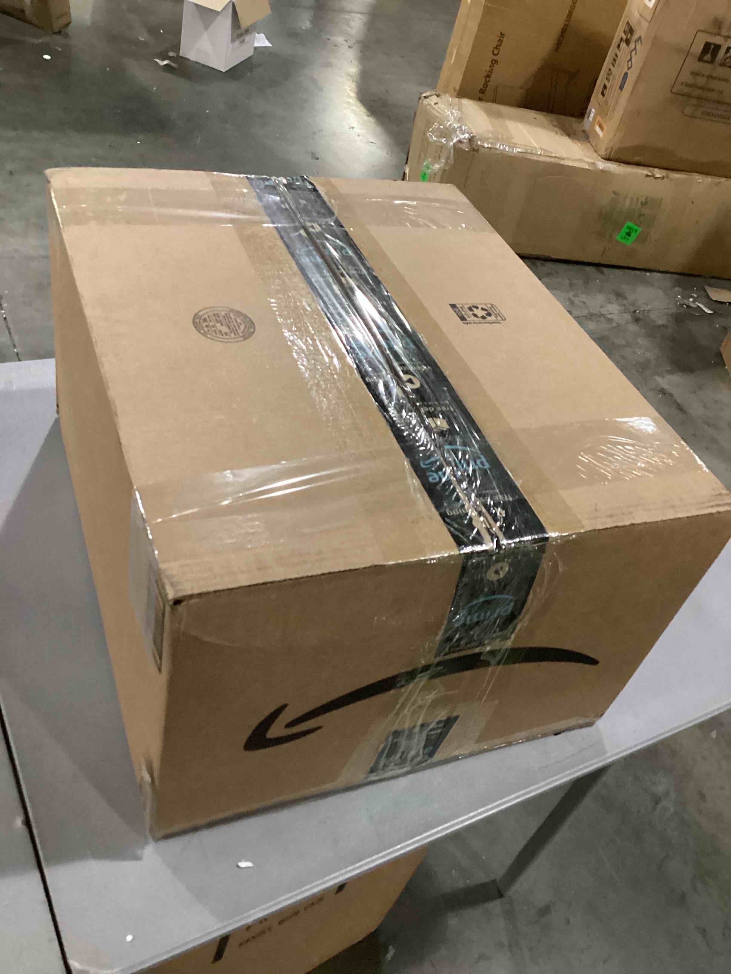 https://s3.amazonaws.com/lotting-images-prod/bidfta/ORG4011548_1703602097892.jpeg