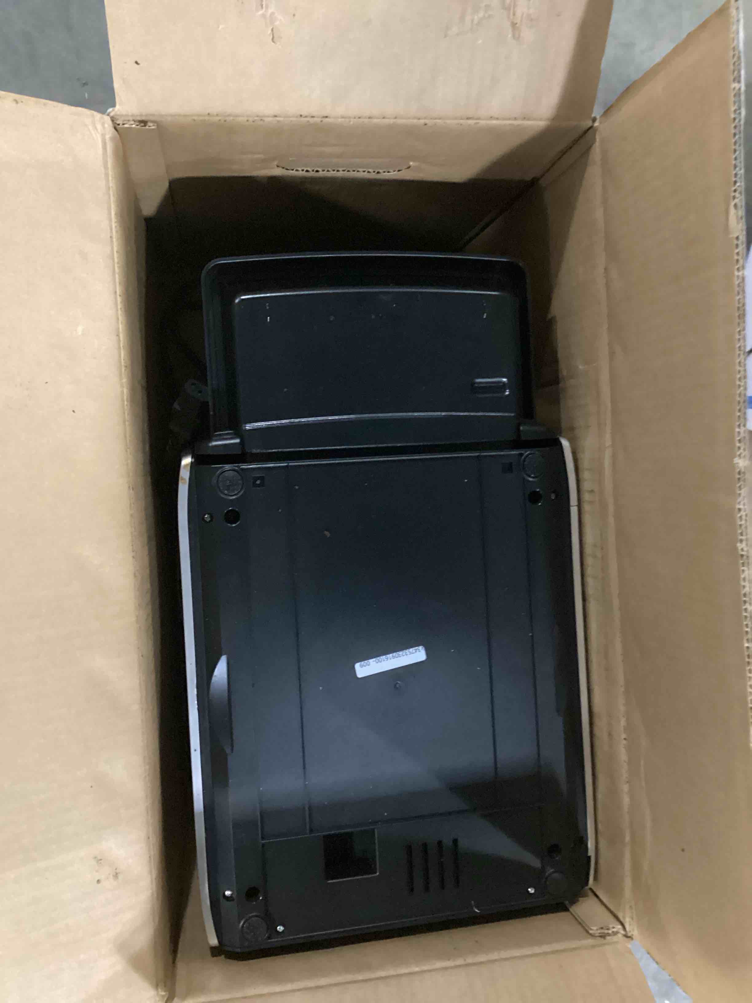 https://s3.amazonaws.com/lotting-images-prod/bidfta/ORG4012037_1703867357975.jpeg