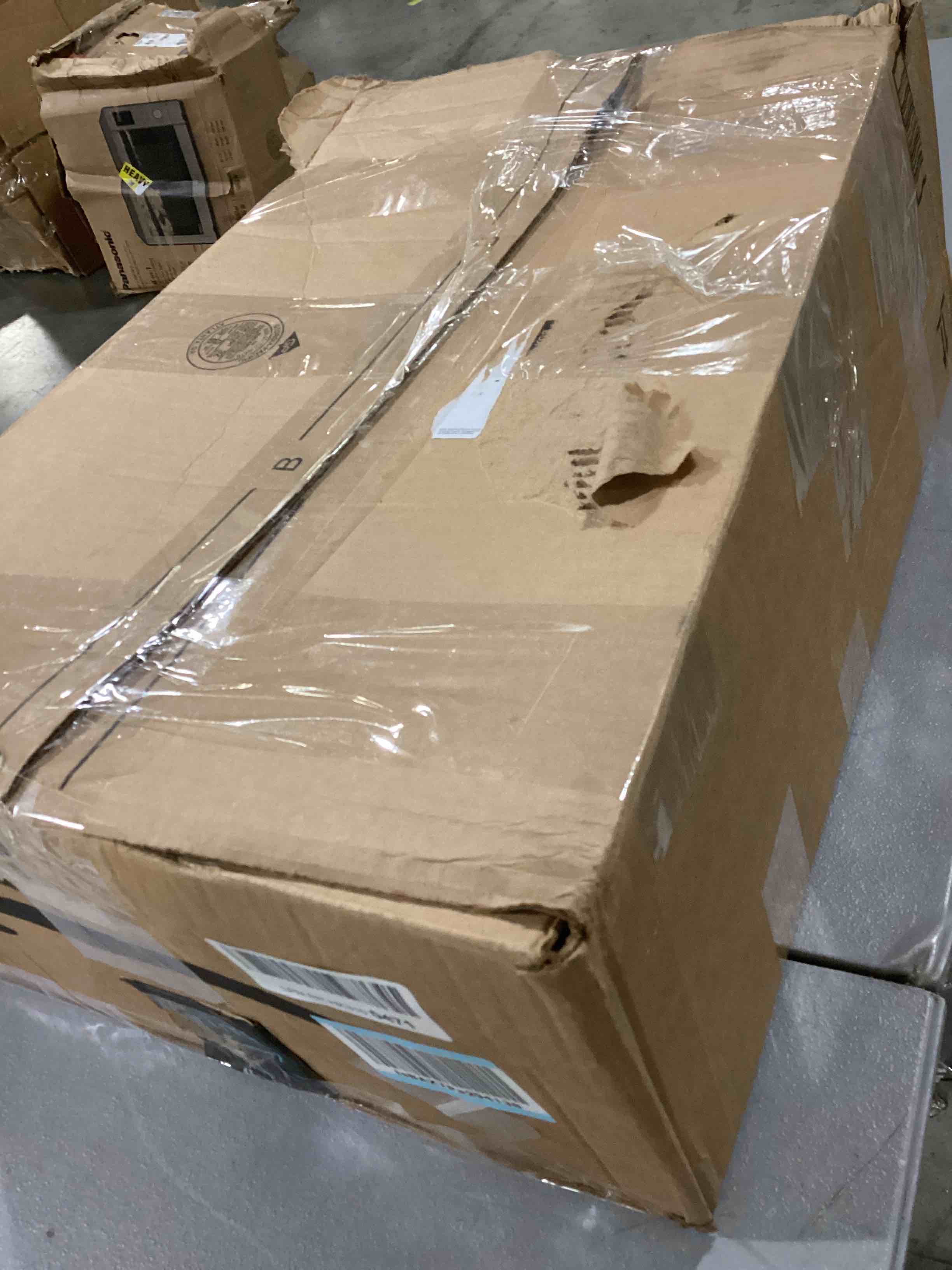 https://s3.amazonaws.com/lotting-images-prod/bidfta/ORG4012715_1704398698220.jpeg