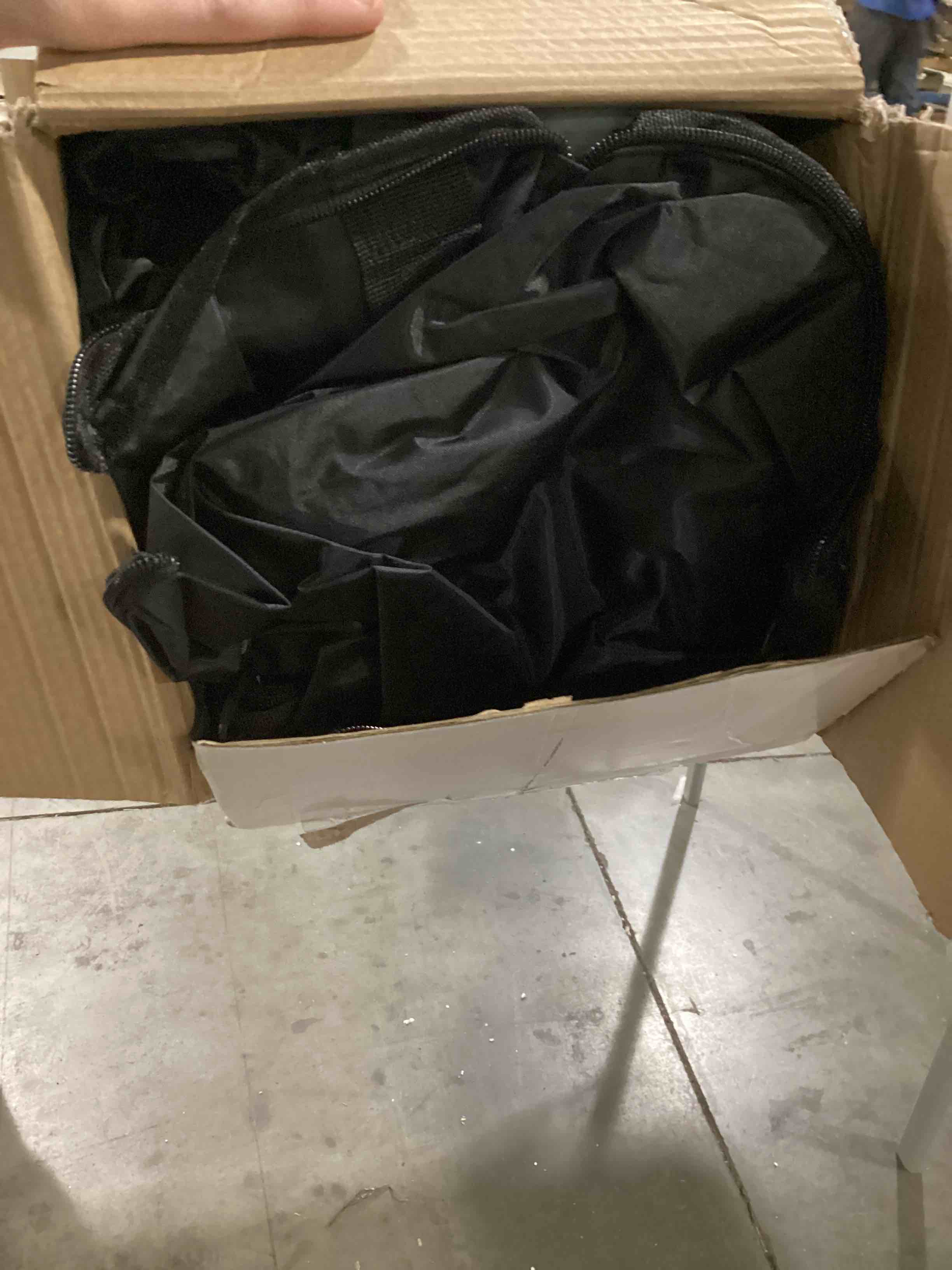 https://s3.amazonaws.com/lotting-images-prod/bidfta/ORG4012782_1704472167126.jpeg