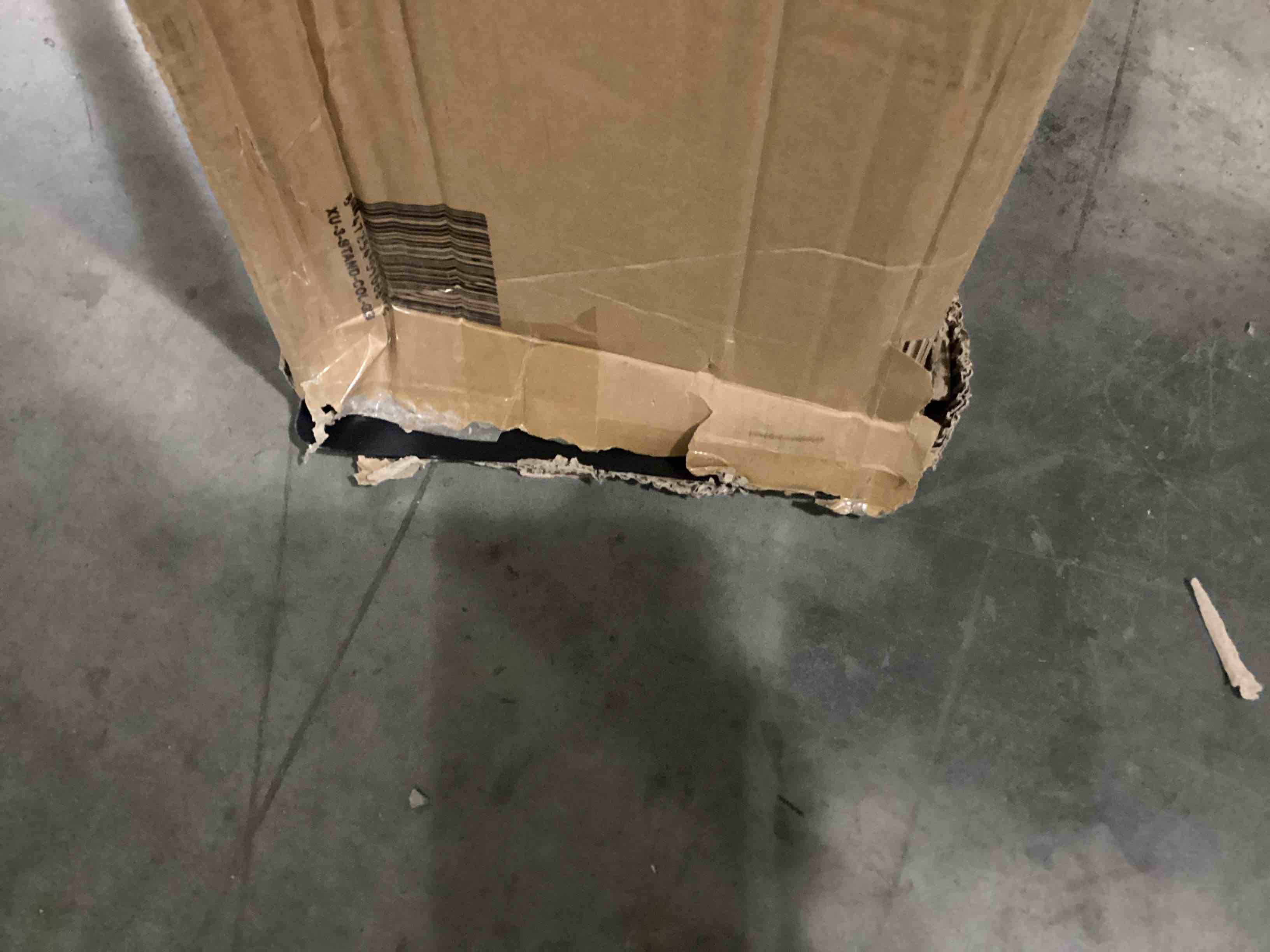 https://s3.amazonaws.com/lotting-images-prod/bidfta/ORG4012784_1704472710908.jpeg