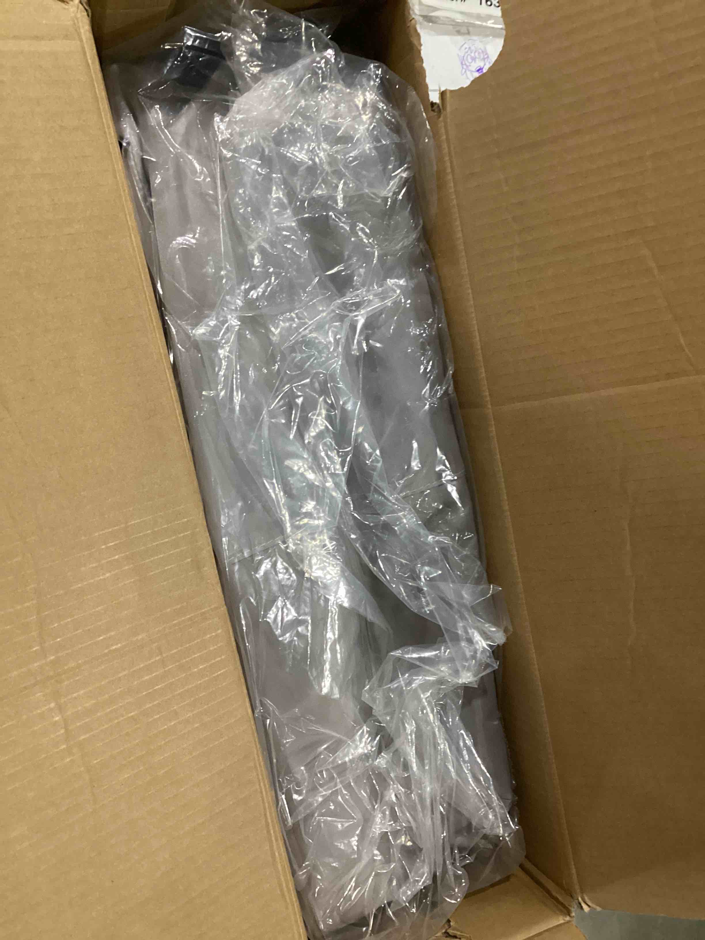 https://s3.amazonaws.com/lotting-images-prod/bidfta/ORG4012922_1704547055036.jpeg