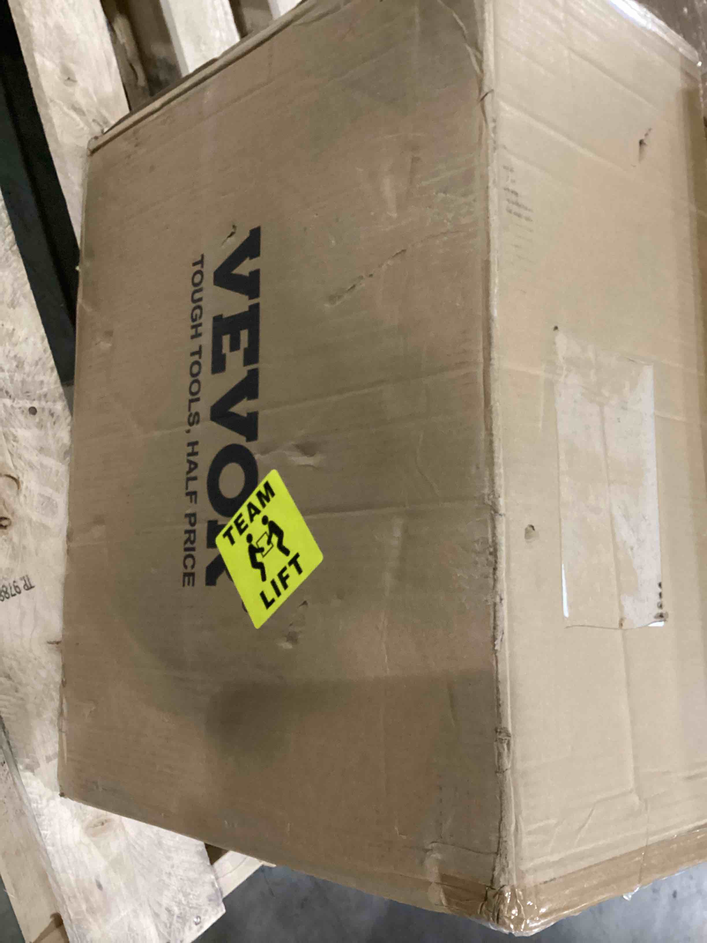 https://s3.amazonaws.com/lotting-images-prod/bidfta/ORG4013629_1705497427225.jpeg