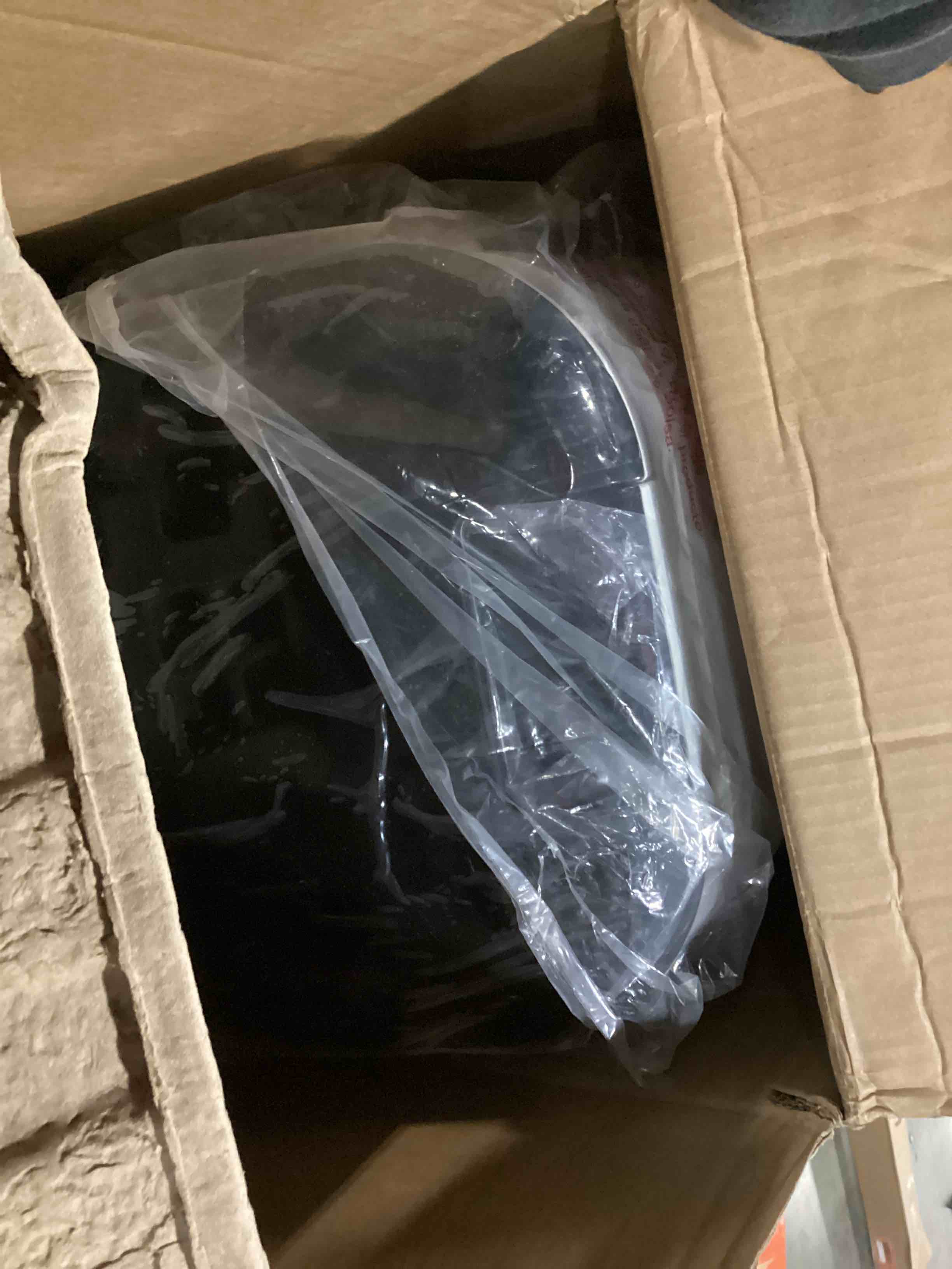 https://s3.amazonaws.com/lotting-images-prod/bidfta/ORG4013903_1705929283902.jpeg