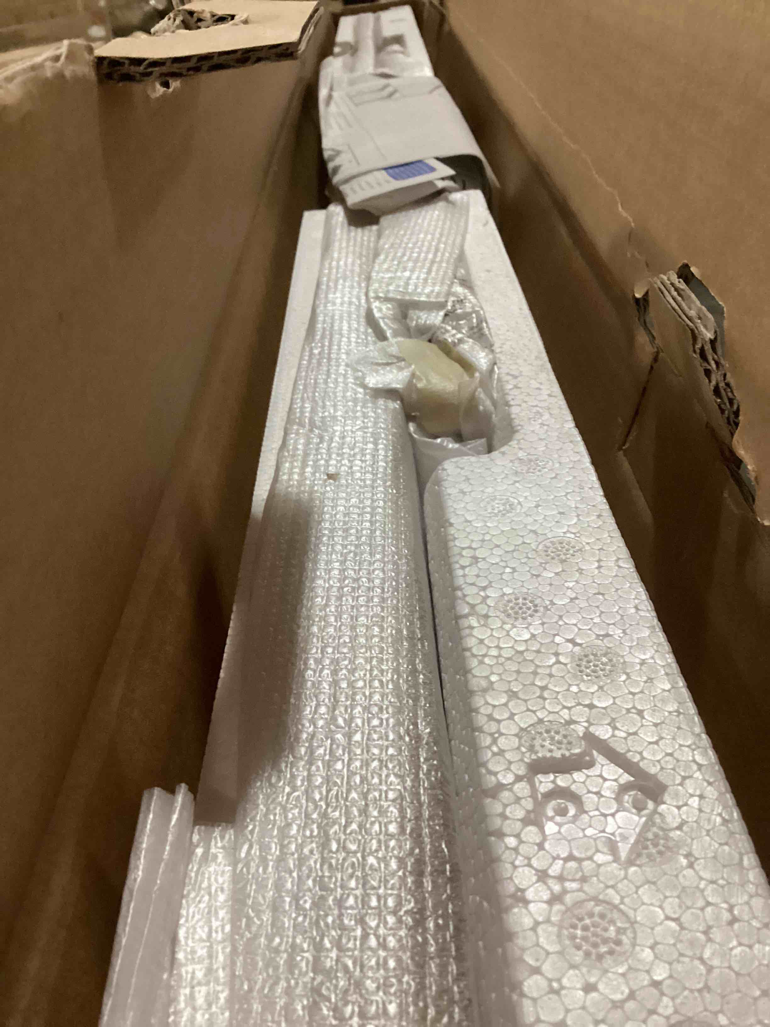 https://s3.amazonaws.com/lotting-images-prod/bidfta/ORG4014372_1706280439181.jpeg