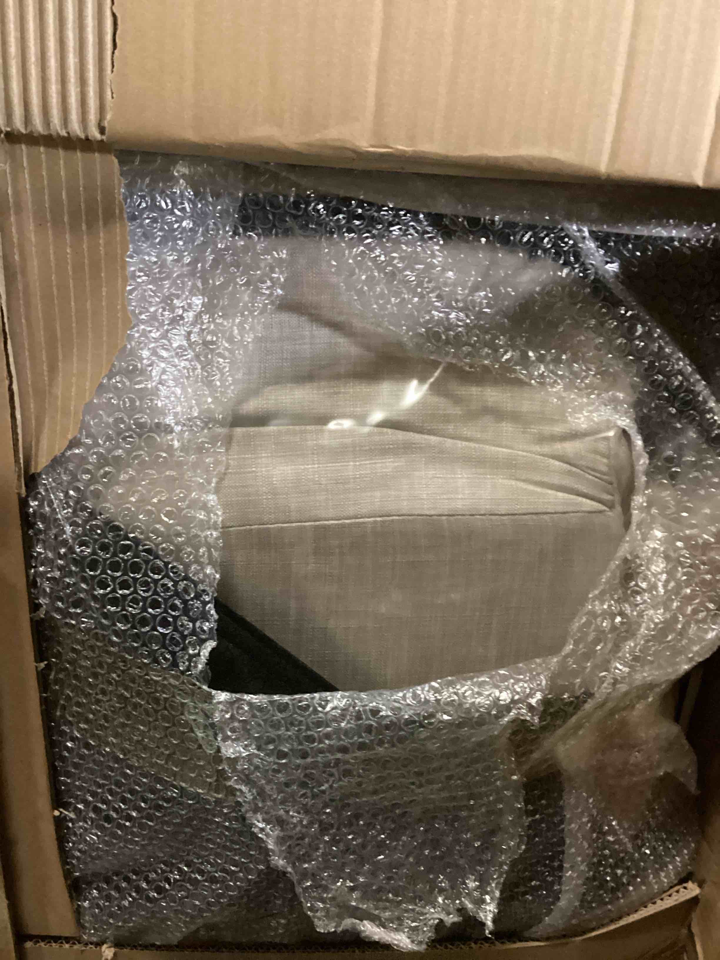 https://s3.amazonaws.com/lotting-images-prod/bidfta/ORG4015619_1707323093606.jpeg
