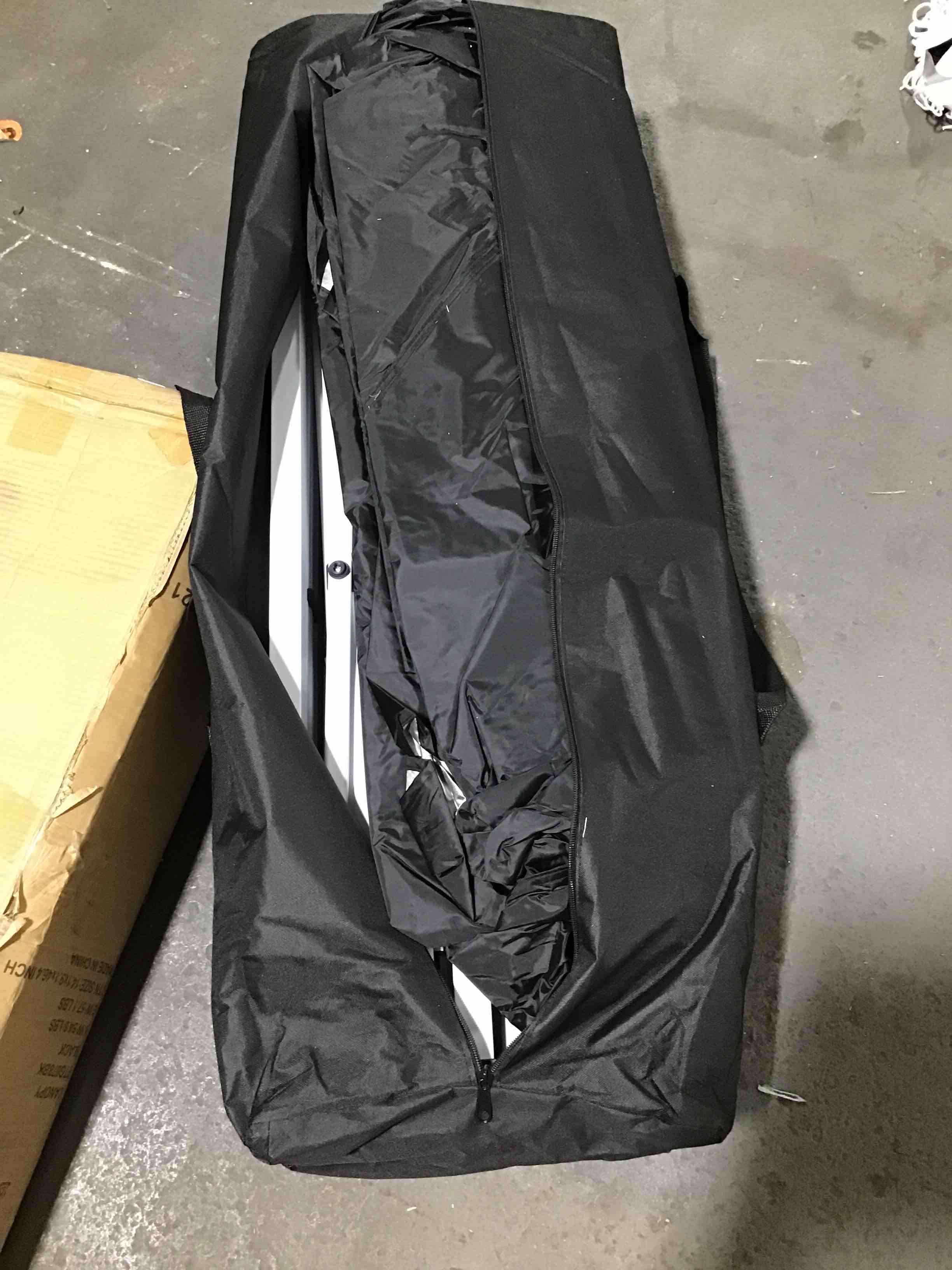 https://s3.amazonaws.com/lotting-images-prod/bidfta/ORG4039885_1692283882611.jpeg