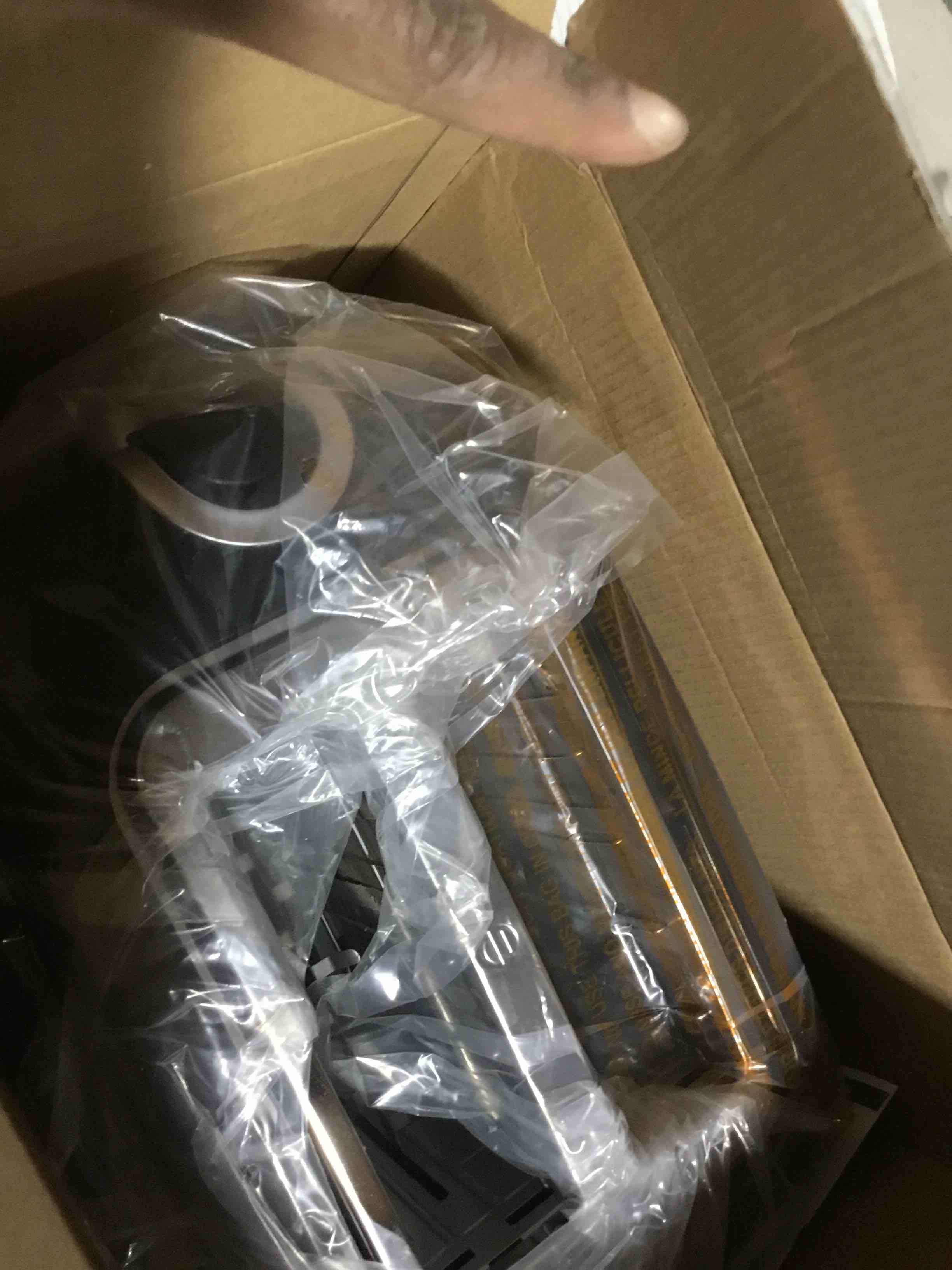 https://s3.amazonaws.com/lotting-images-prod/bidfta/ORG4089312_1712249568536.jpeg