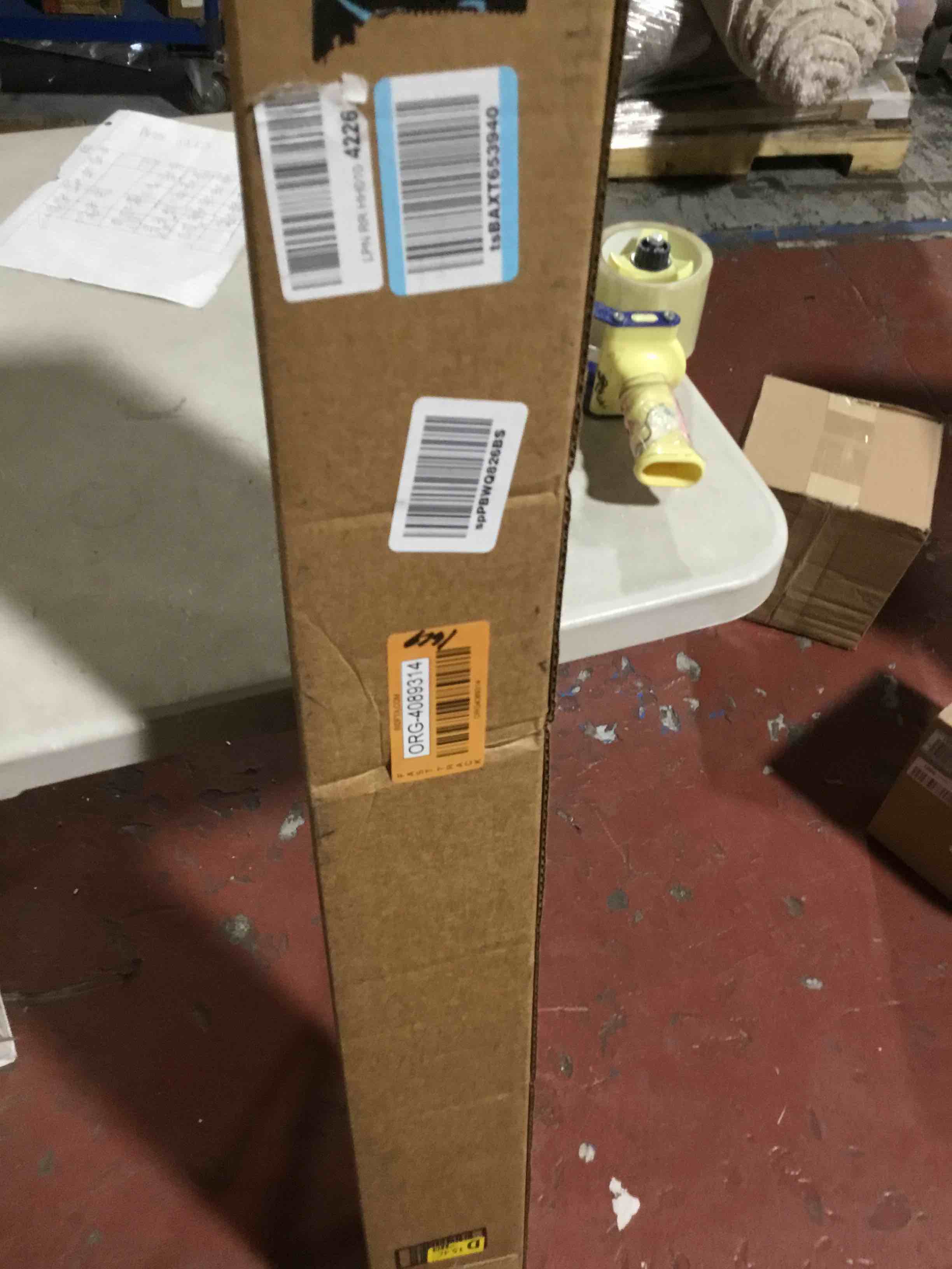 https://s3.amazonaws.com/lotting-images-prod/bidfta/ORG4089314_1712249846456.jpeg