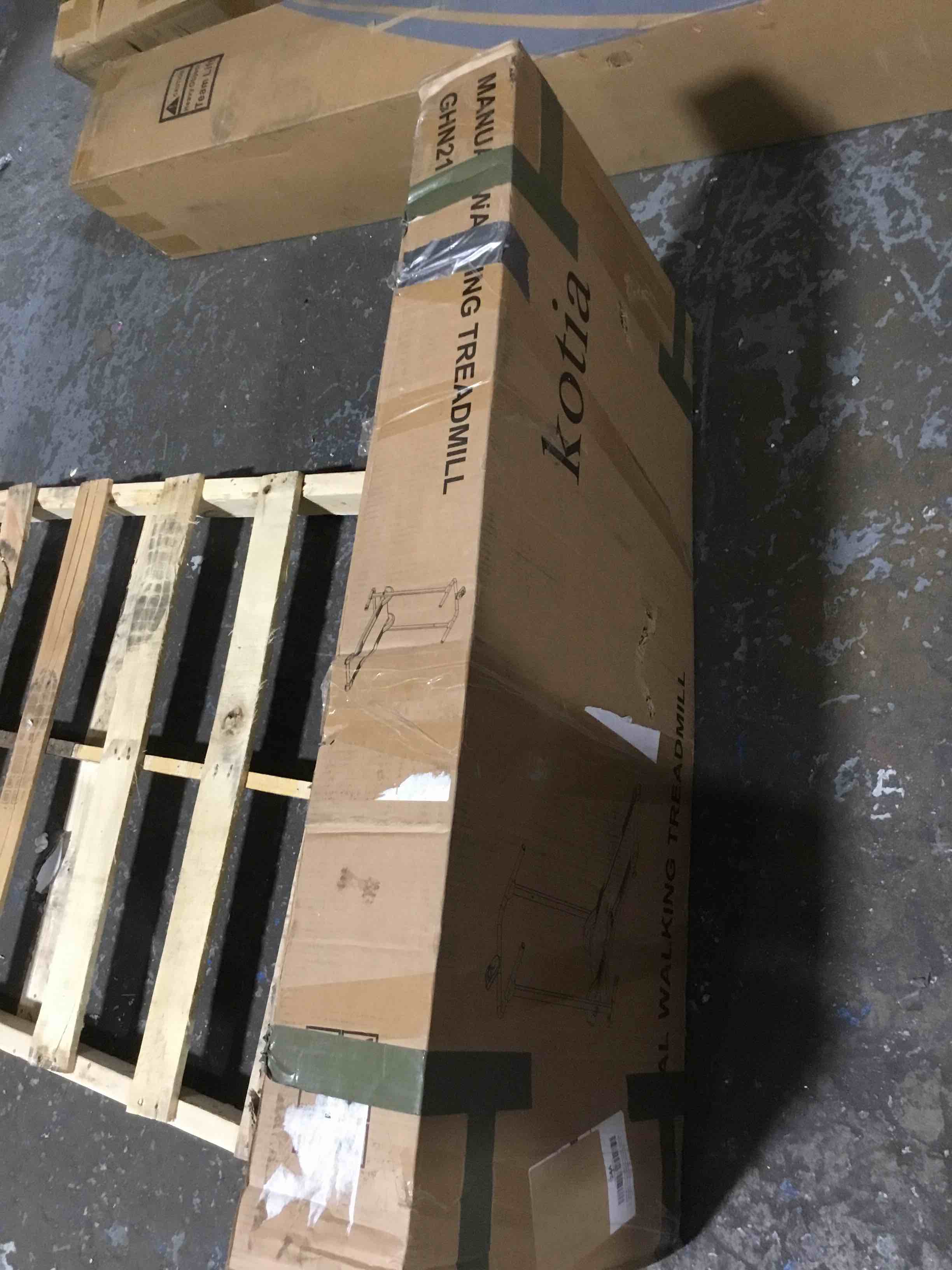 https://s3.amazonaws.com/lotting-images-prod/bidfta/ORG4089528_1696452008524.jpeg