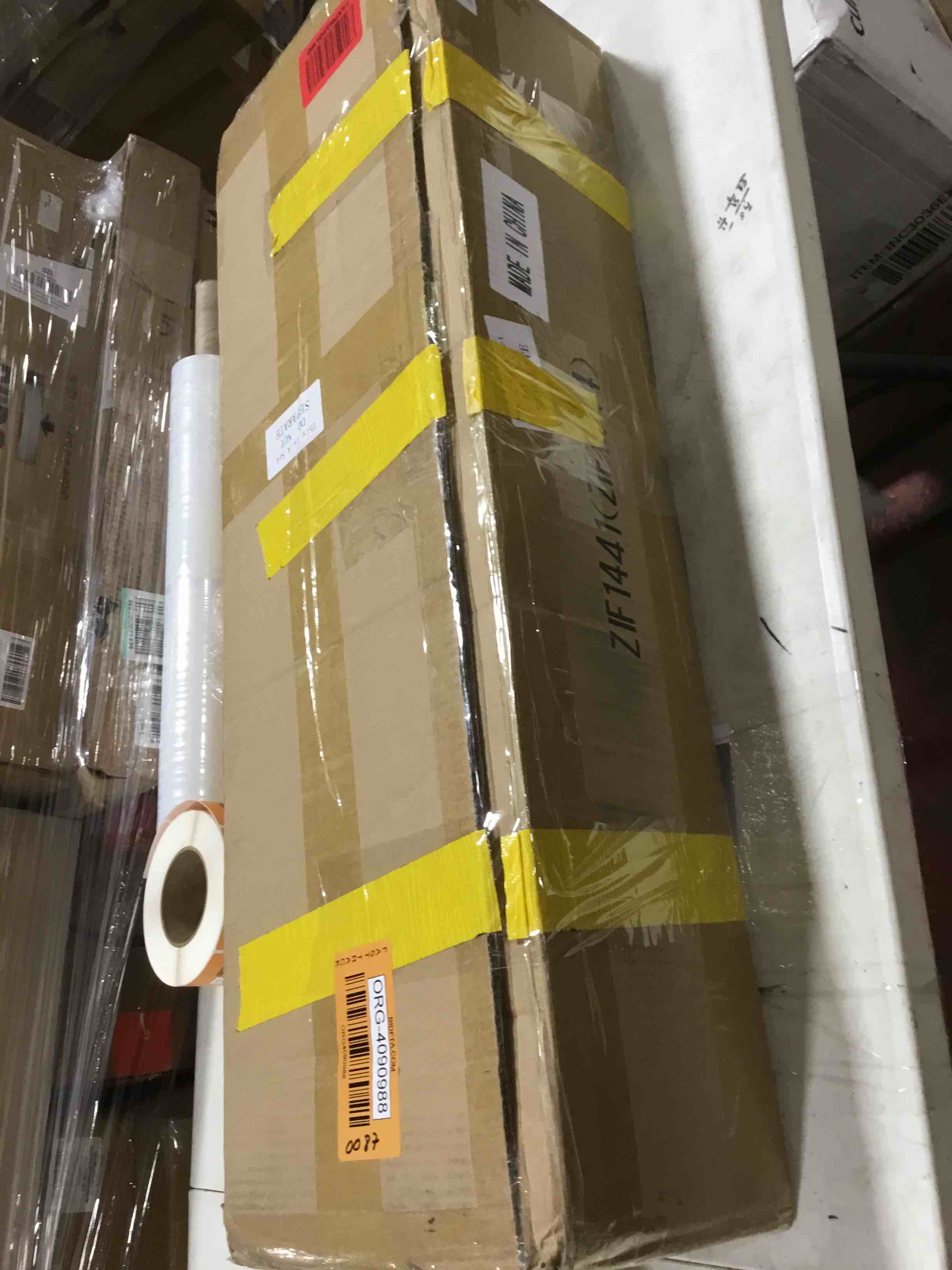 https://s3.amazonaws.com/lotting-images-prod/bidfta/ORG4090988_1704732362869.jpeg