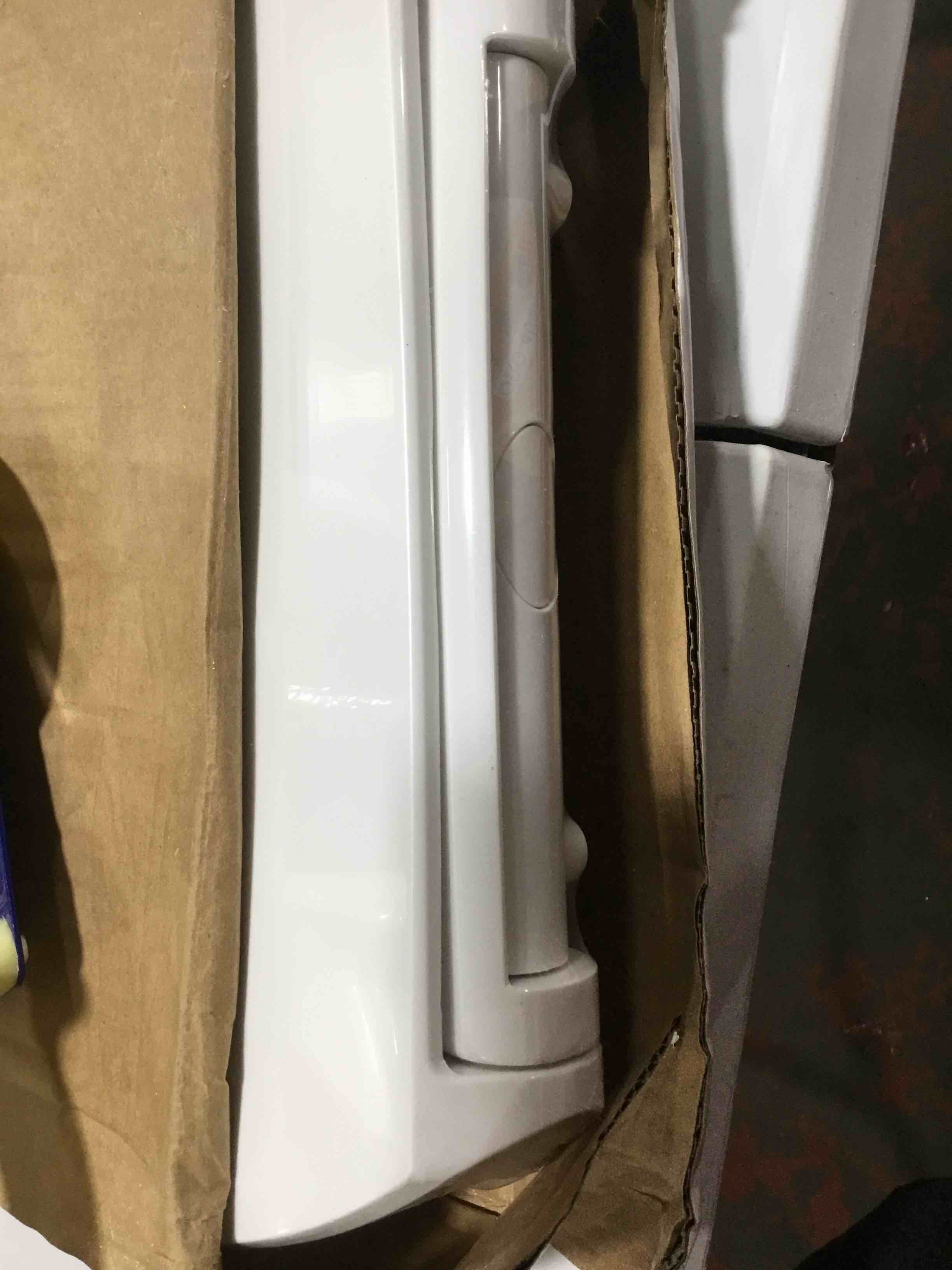 https://s3.amazonaws.com/lotting-images-prod/bidfta/ORG4090999_1704736323383.jpeg