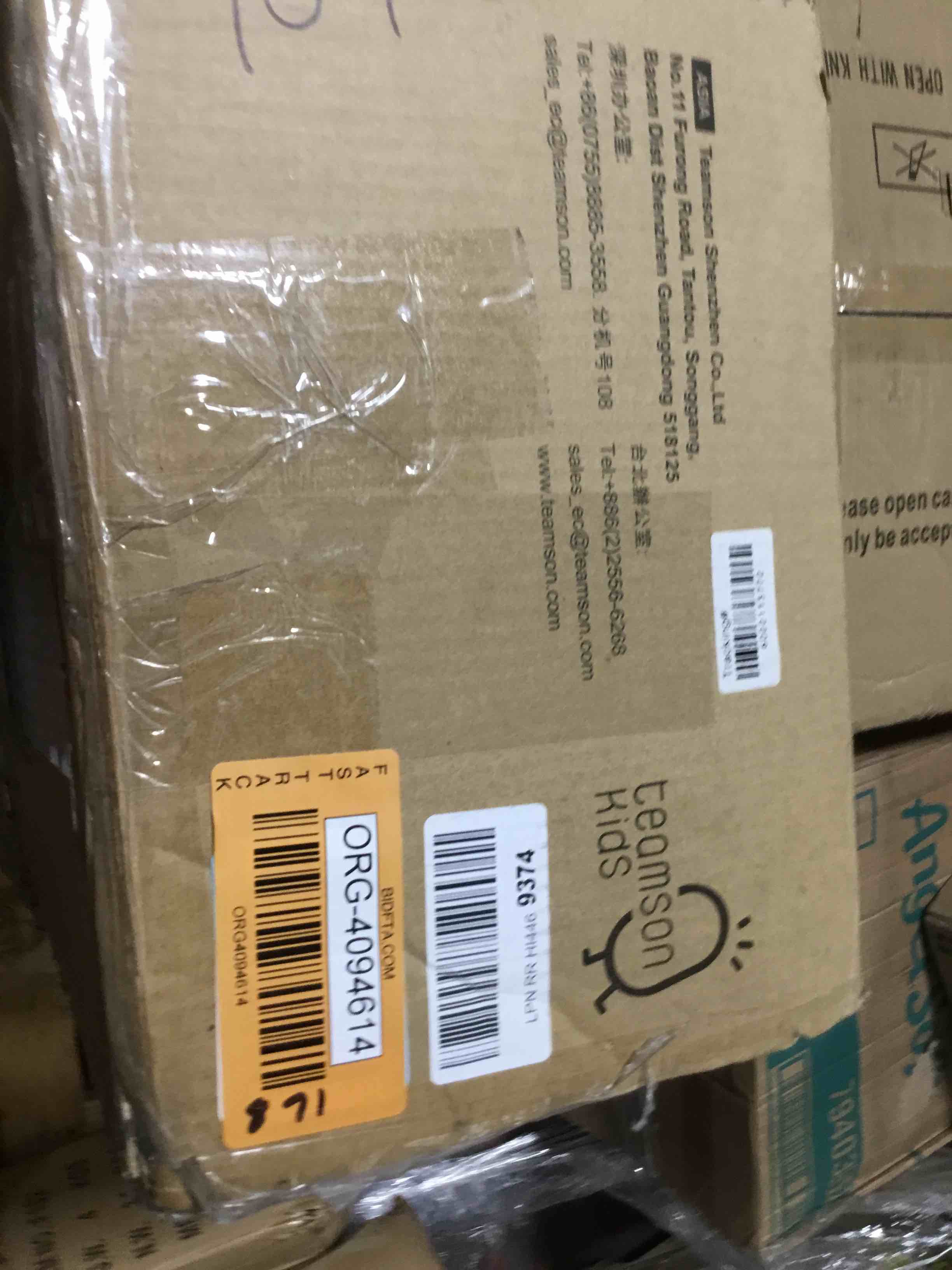 results  Amazon prime logo Enjoy fast, free delivery, exclusive deals, and award-winning movies & TV shows with Prime Try Prime and start saving today with fast, free delivery Buy new: $125.00 FREE Returns  FREE delivery Tuesday, February 27 Or fastest delivery Saturday, February 24. Order within 10 hrs 21 mins Delivering to Brandenburg 40108 - Update location Only 7 left in stock (more on the way).  Quantity: Quantity:1   Add to Cart   Buy Now Ships from Amazon.com Sold by Amazon.com Returns Eligible for Return, Refund or Replacement within 30 days of receipt Payment Secure transaction Packaging Ships in product packaging See more   Add a Protection Plan: 2 Year Furniture Protection Plan for $24.99 Save with Used - Very Good $75.60 FREE delivery: Wednesday, Feb 28 Ships from: Amazon Sold by: Amazon Warehouse Add to List New & Used (4) from $75.60  & FREE Shipping.   Sponsored                       VIDEO  Fantasy Fields Little Dreamer Rainbow Unicorn Play Vanity Set with Rainbow-Shaped Mirror Frame, Cloud-Shaped Storage Drawers, and Stool, White with Pink, Blue and Lilac Rainbow Accents Roll over image to zoom in Fantasy Fields Little Dreamer Rainbow Unicorn Play Vanity Set with Rainbow-Shaped Mirror Frame, Cloud-Shaped Storage Drawers, and Stool, White with Pink, Blue and Lilac Rainbow Accents