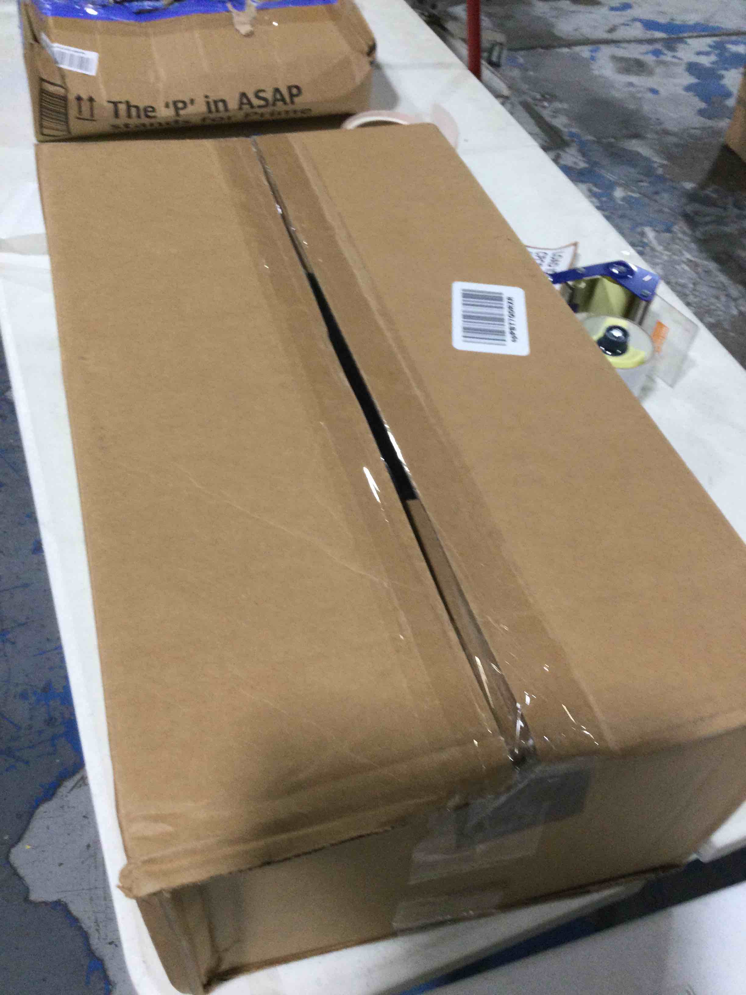 https://s3.amazonaws.com/lotting-images-prod/bidfta/ORG4098181_1695384804970.jpeg