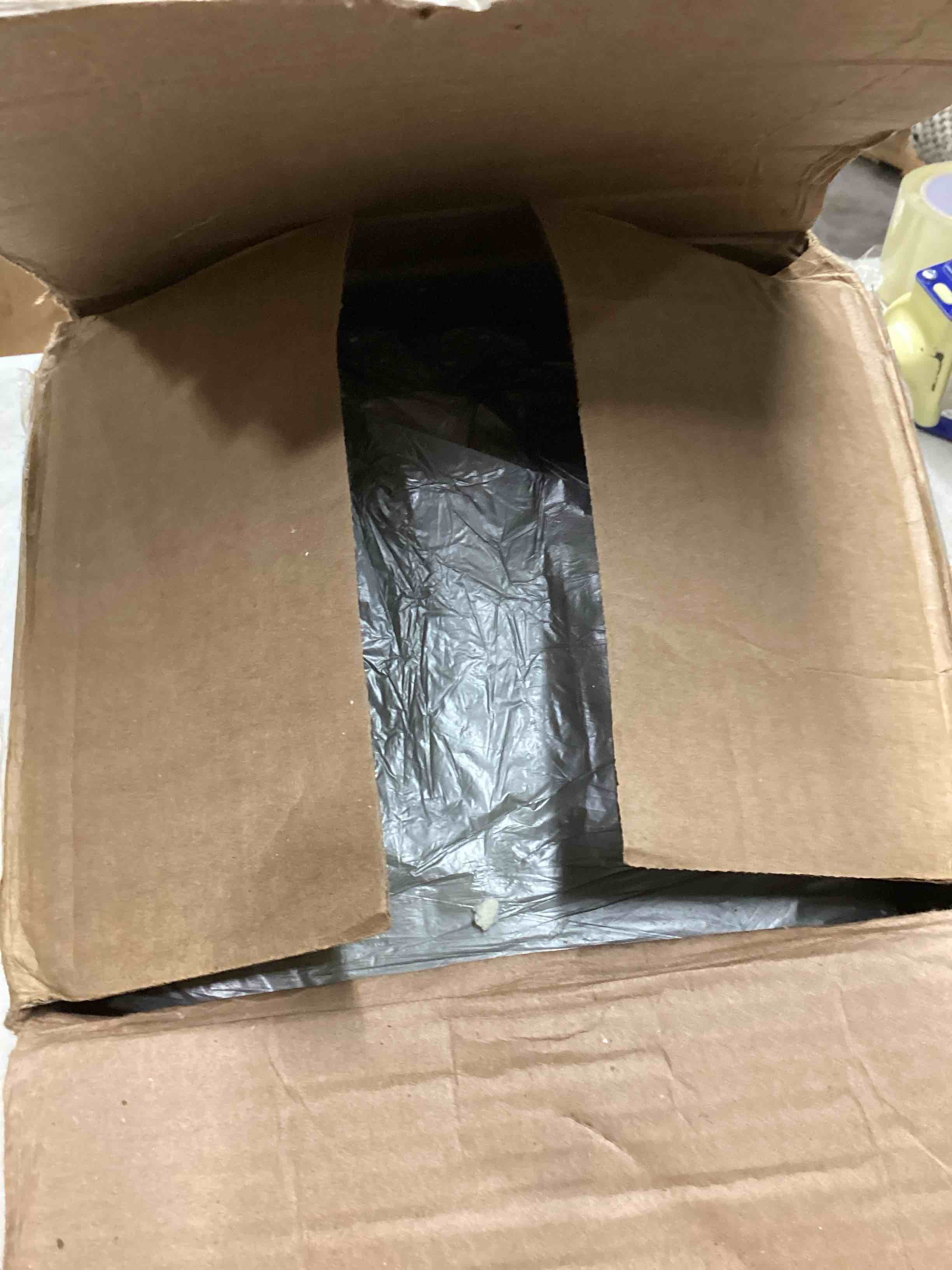 https://s3.amazonaws.com/lotting-images-prod/bidfta/ORG4117443_1701095817685.jpeg