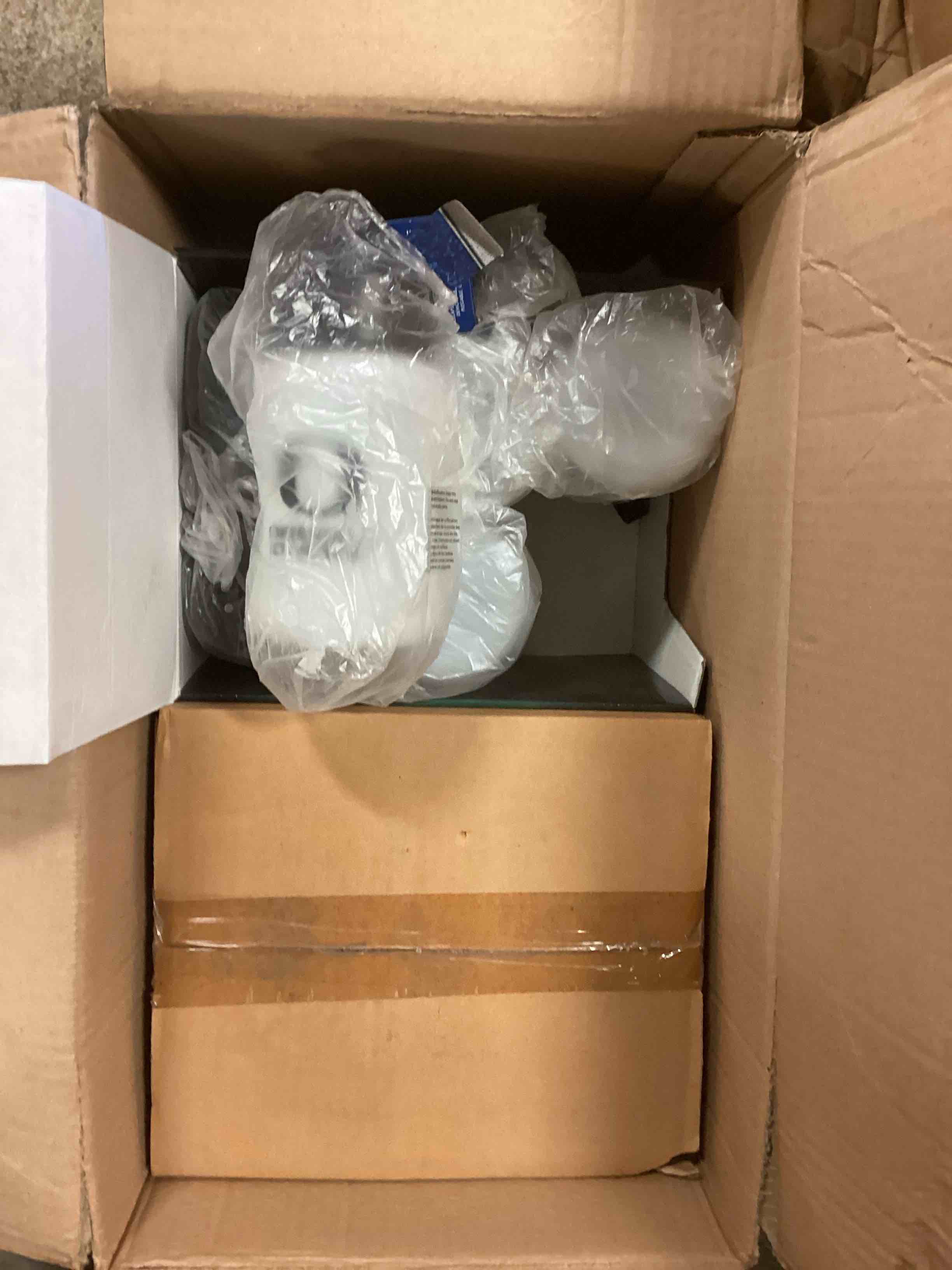 https://s3.amazonaws.com/lotting-images-prod/bidfta/ORG4135303_1747420006149.jpeg