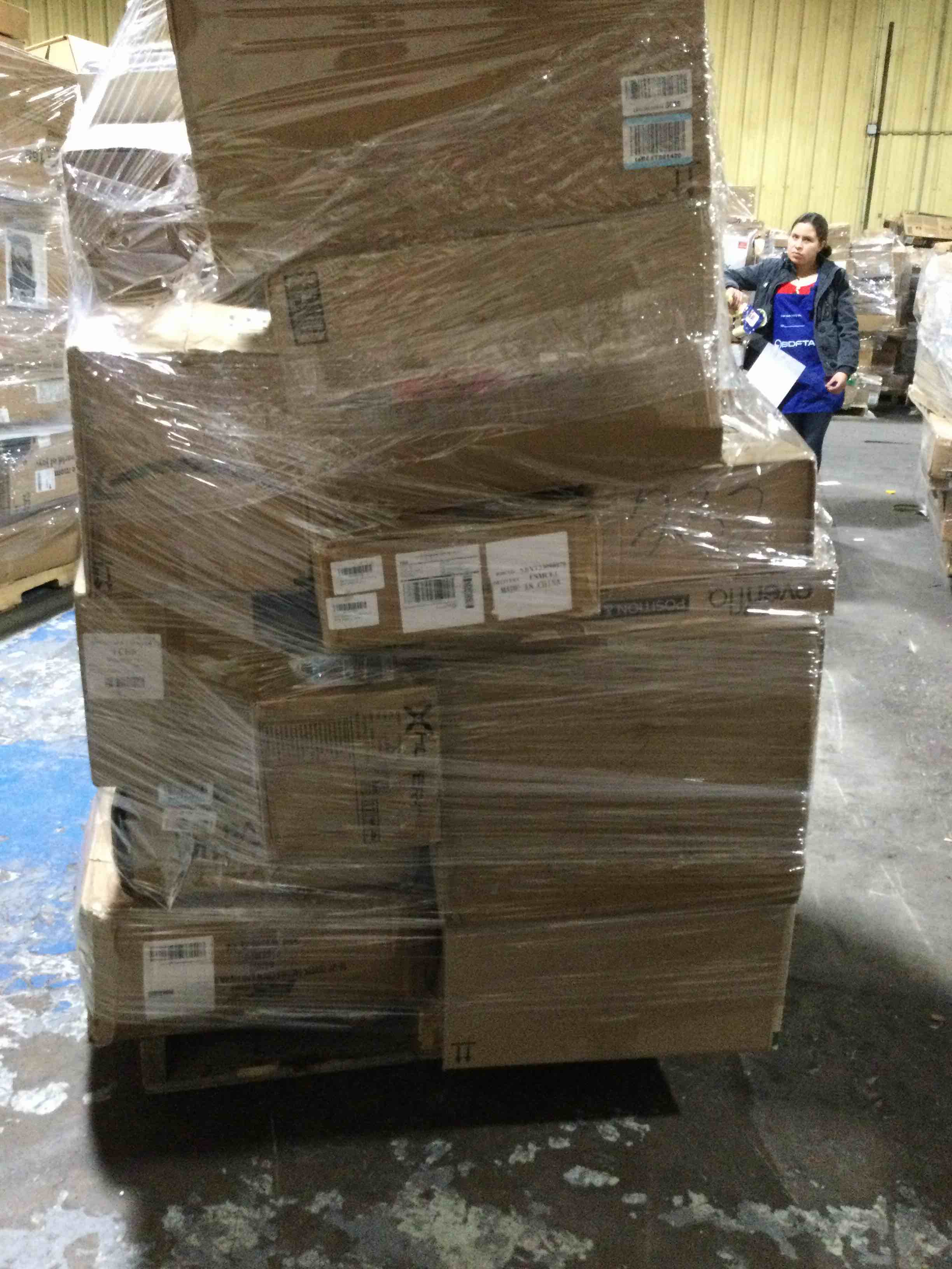 https://s3.amazonaws.com/lotting-images-prod/bidfta/ORG4148936_1708113172830.jpeg
