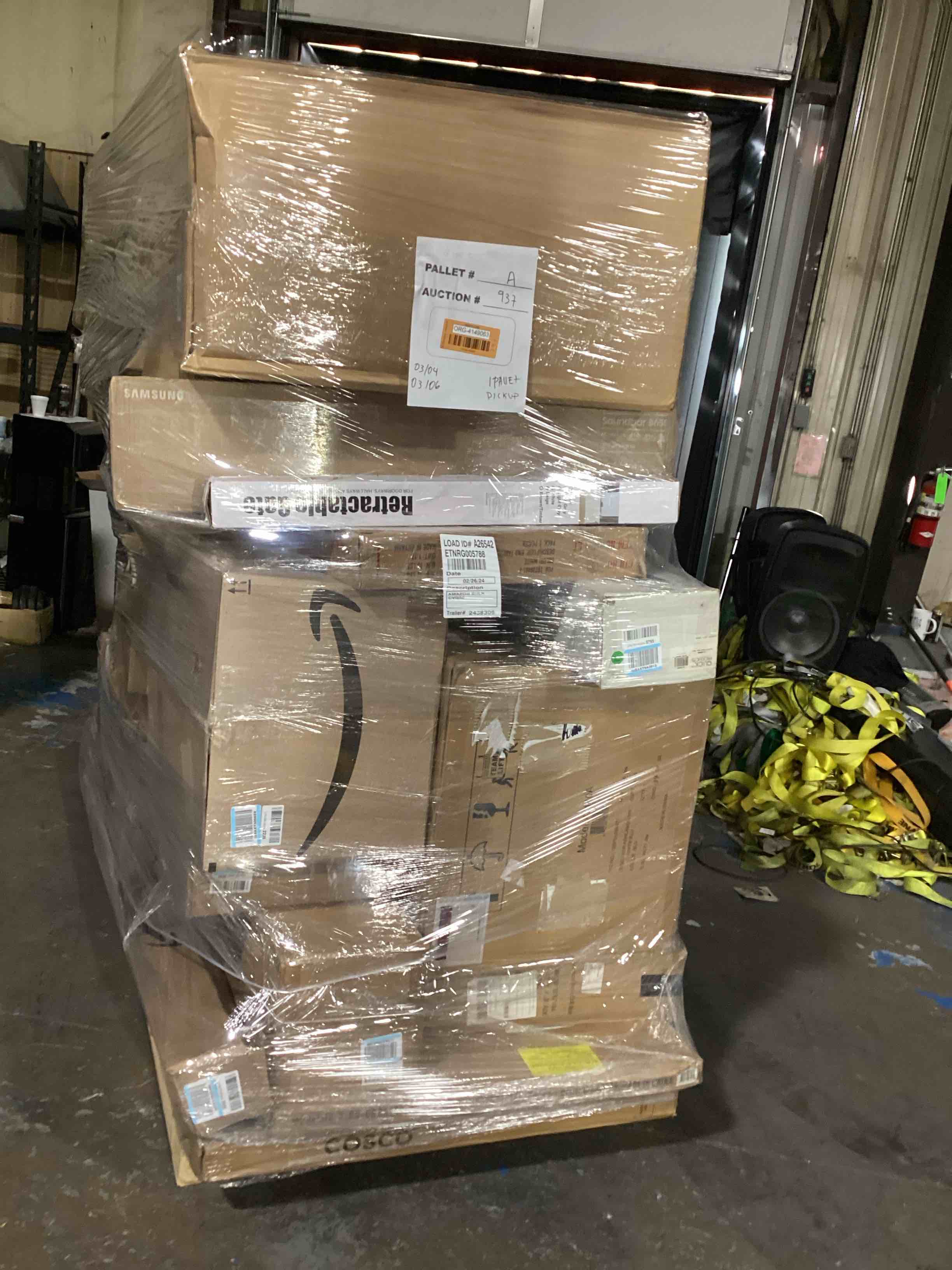 (A)skid pallet items different boxes surprise (appears new or open box)40 items or more