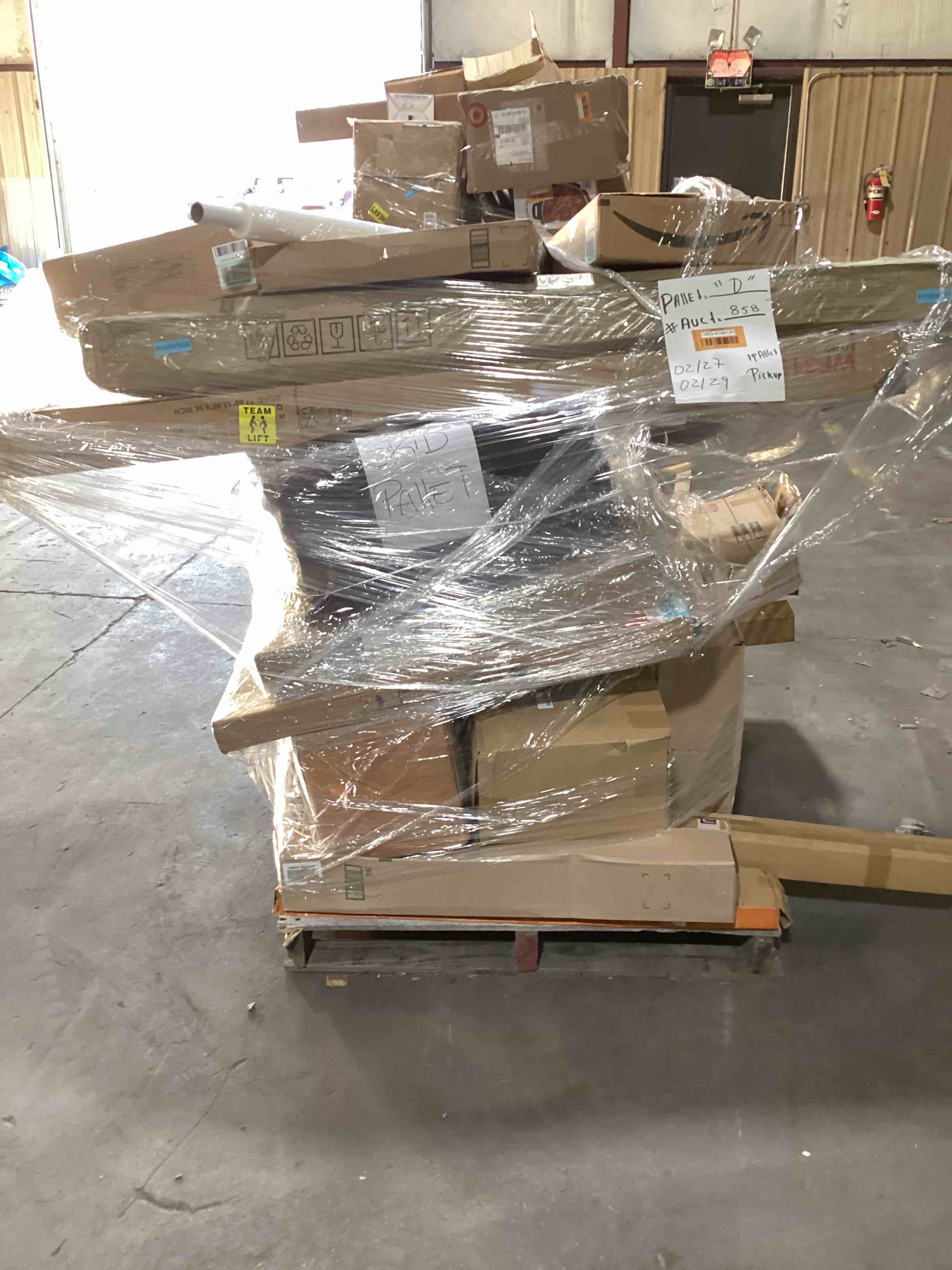 (D) 1 skid pallet items different boxes surprise items or more