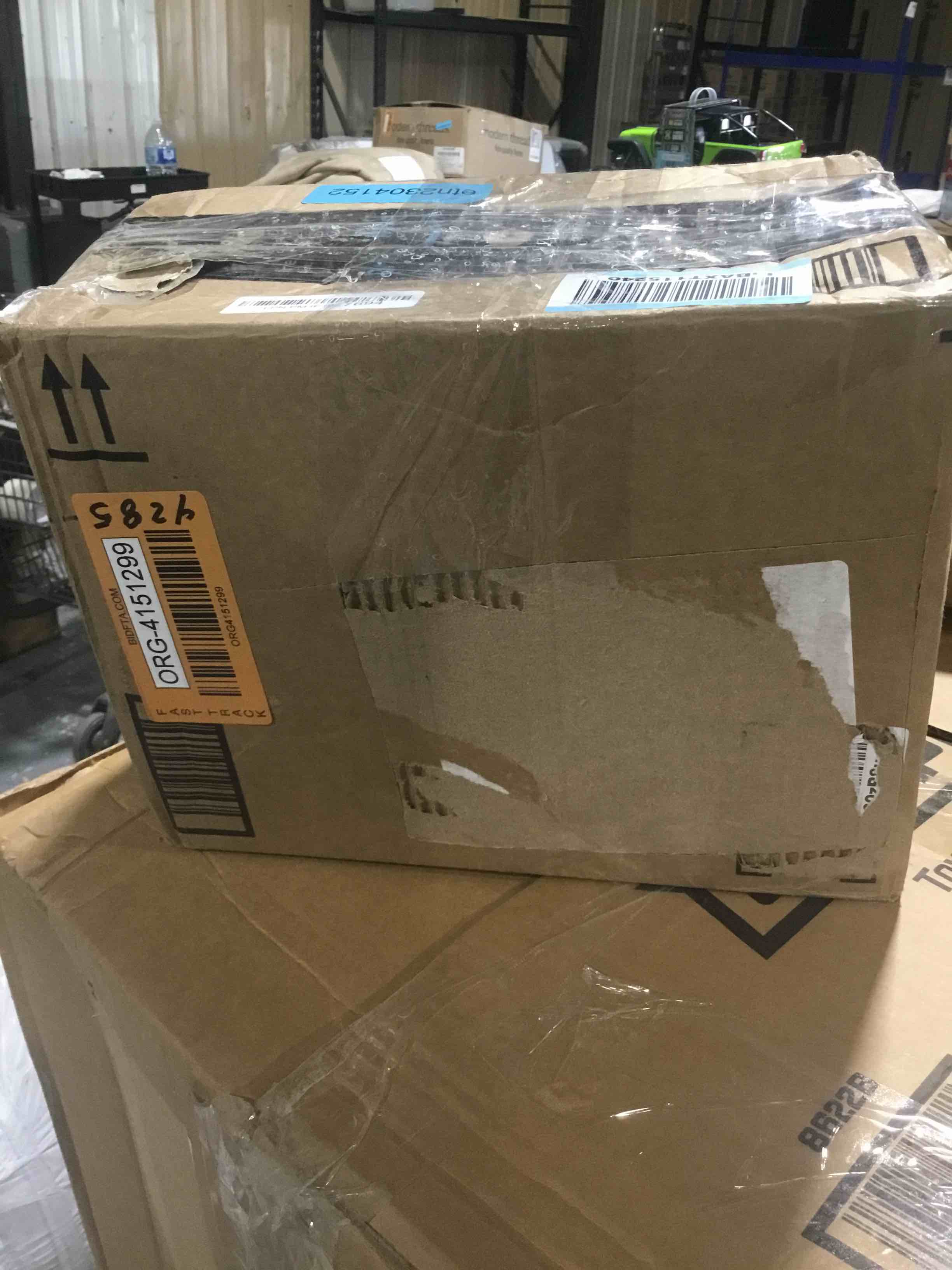 https://s3.amazonaws.com/lotting-images-prod/bidfta/ORG4151299_1700057303938.jpeg