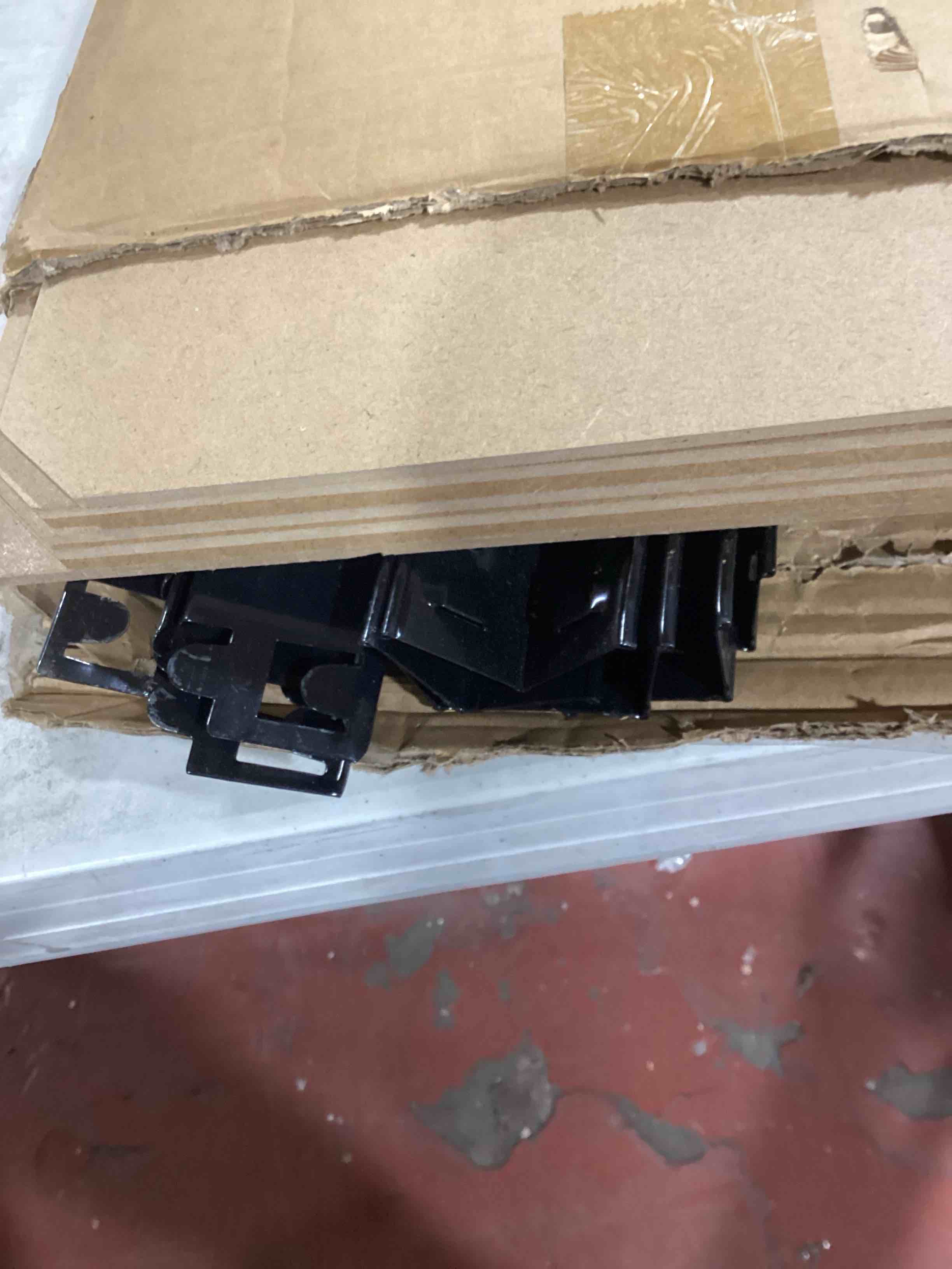 https://s3.amazonaws.com/lotting-images-prod/bidfta/ORG4157042_1708705762304.jpeg