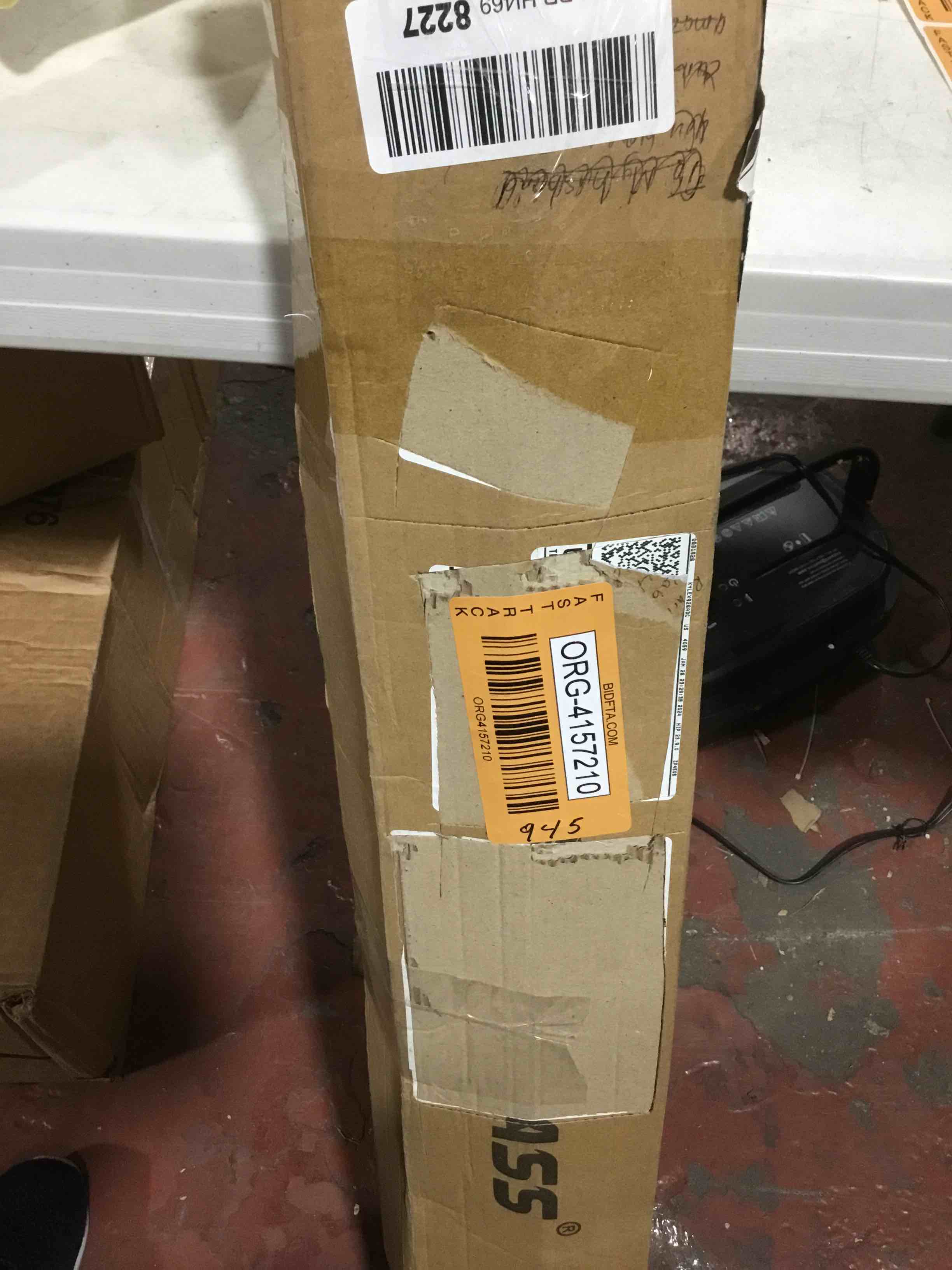https://s3.amazonaws.com/lotting-images-prod/bidfta/ORG4157210_1709055347954.jpeg