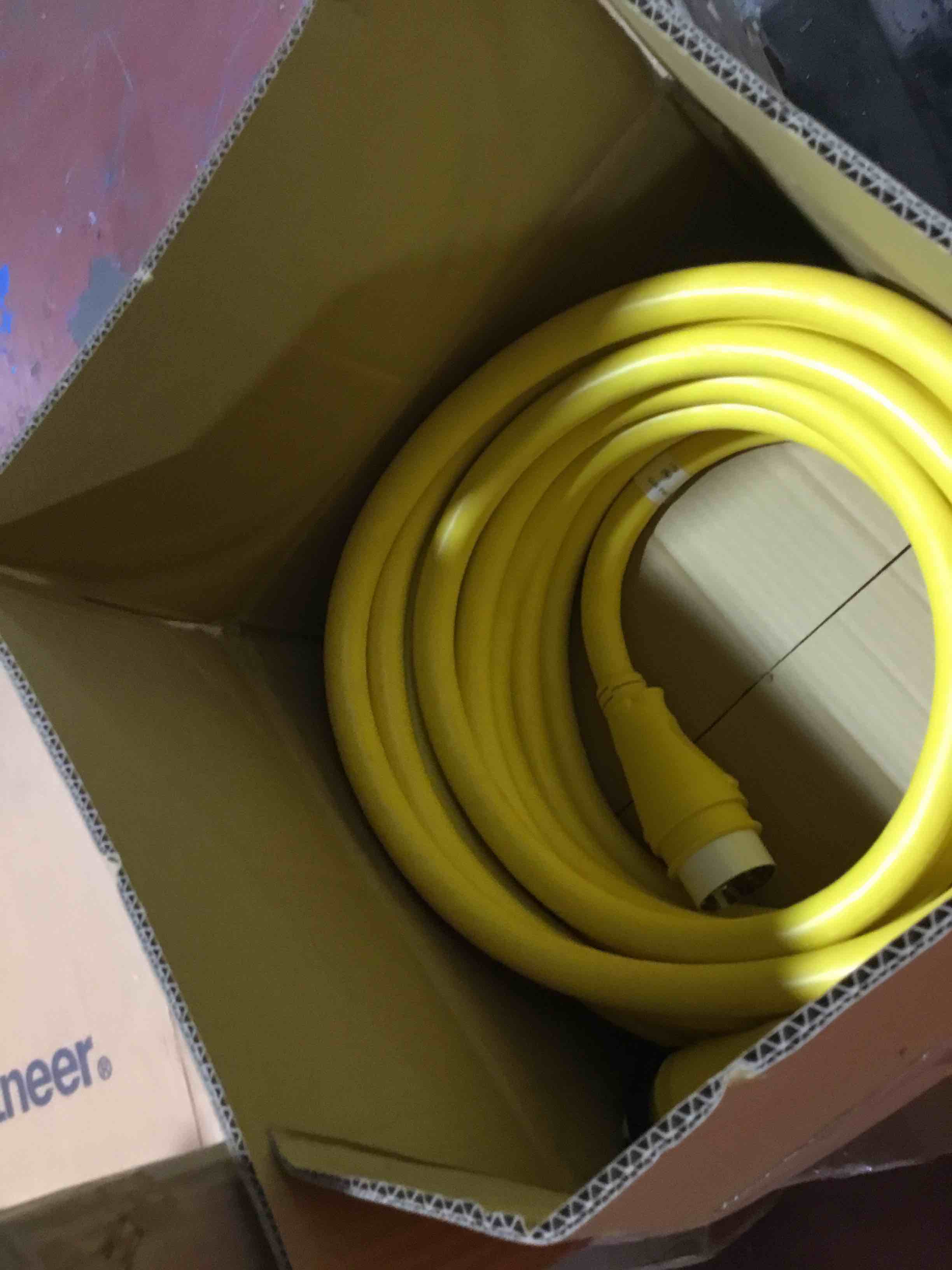 https://s3.amazonaws.com/lotting-images-prod/bidfta/ORG4158965_1710535442798.jpeg