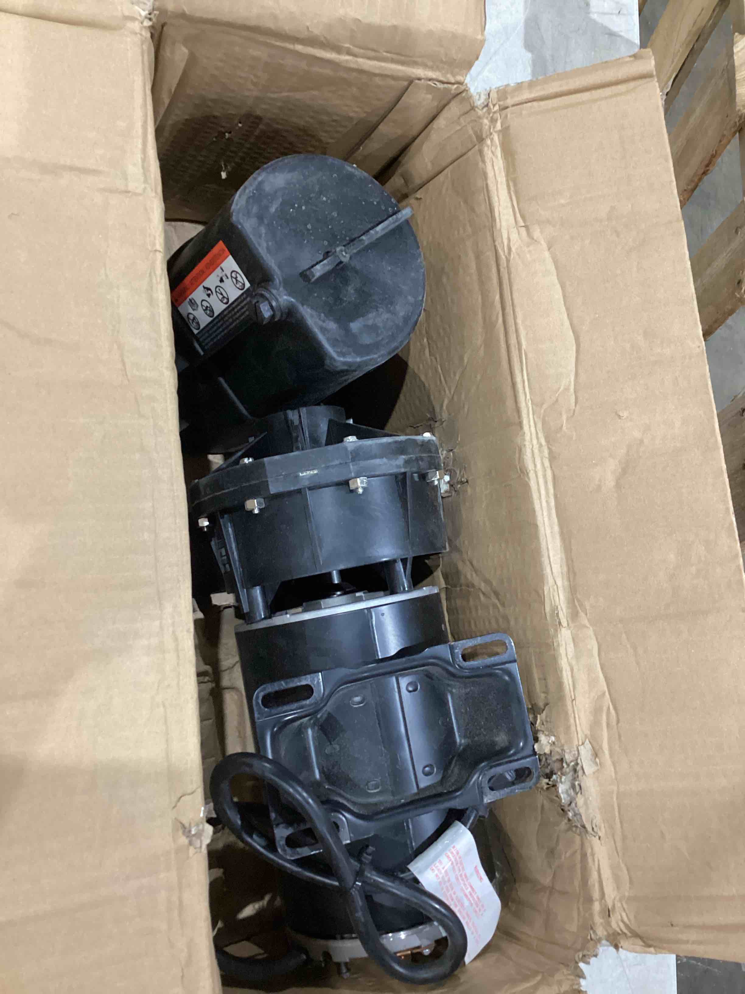 https://s3.amazonaws.com/lotting-images-prod/bidfta/ORG4237273_1751025450973.jpeg