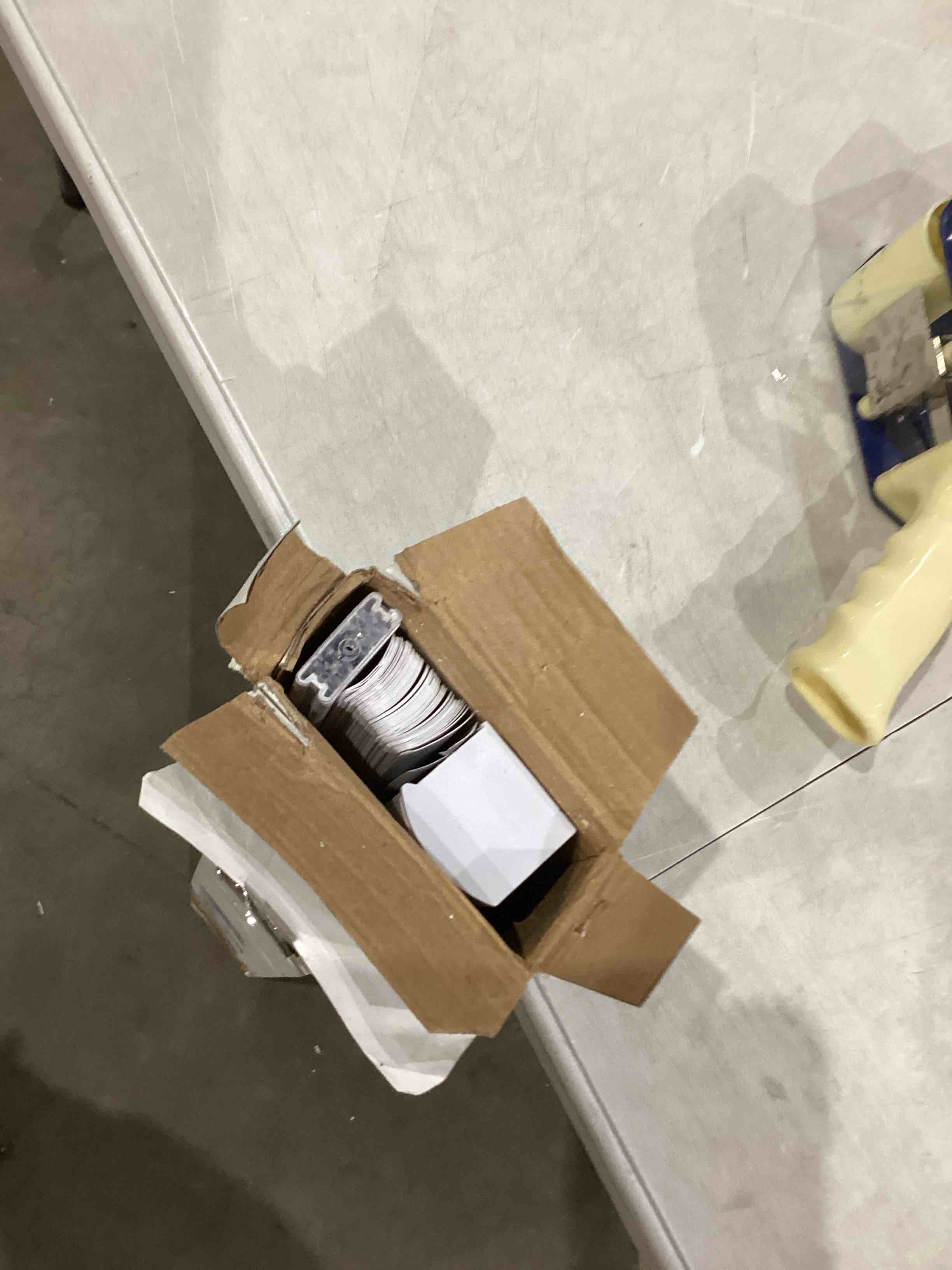 https://s3.amazonaws.com/lotting-images-prod/bidfta/ORG4237359_1753209140584.jpeg