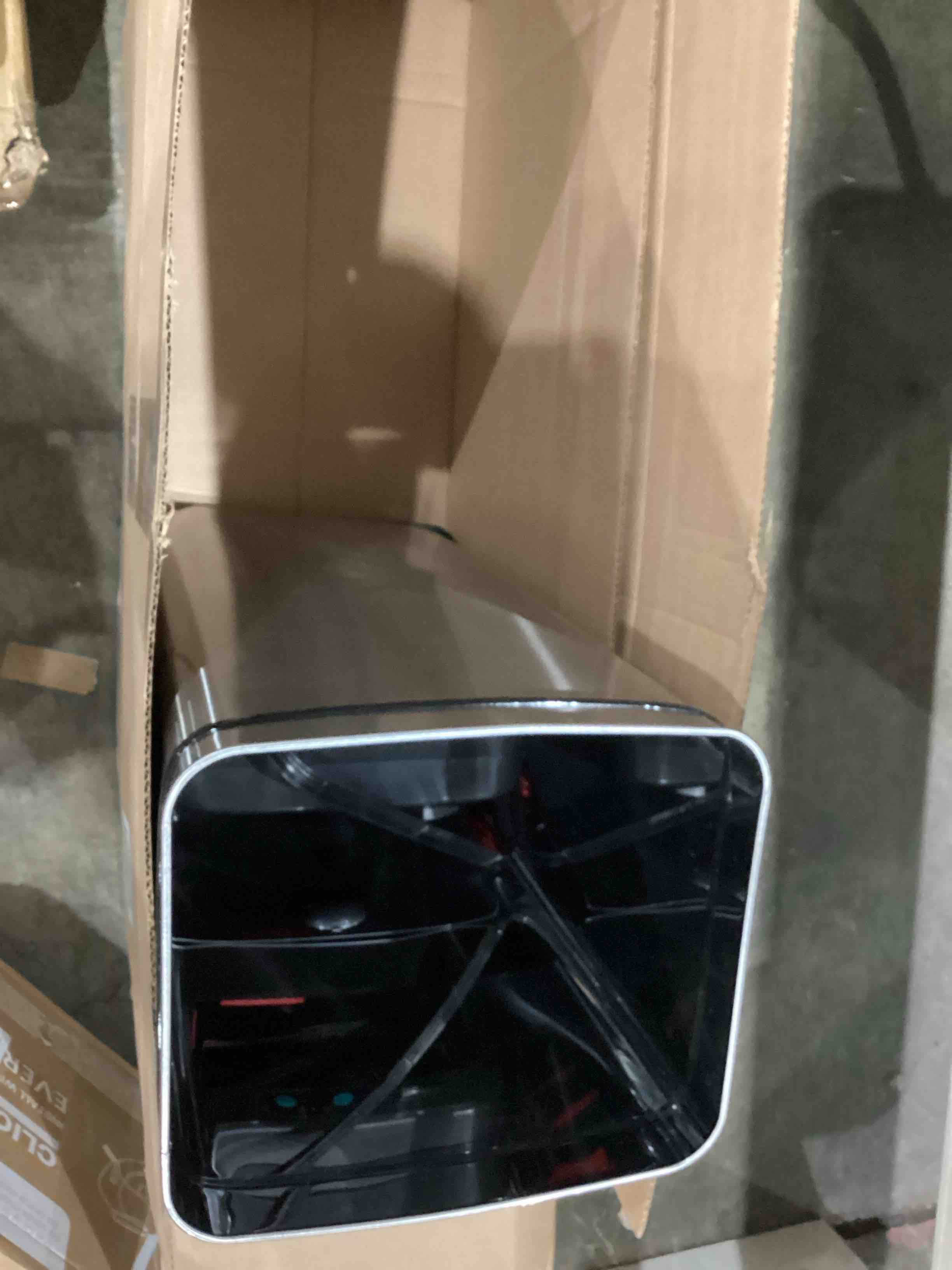 https://s3.amazonaws.com/lotting-images-prod/bidfta/ORG4237371_1751111973366.jpeg