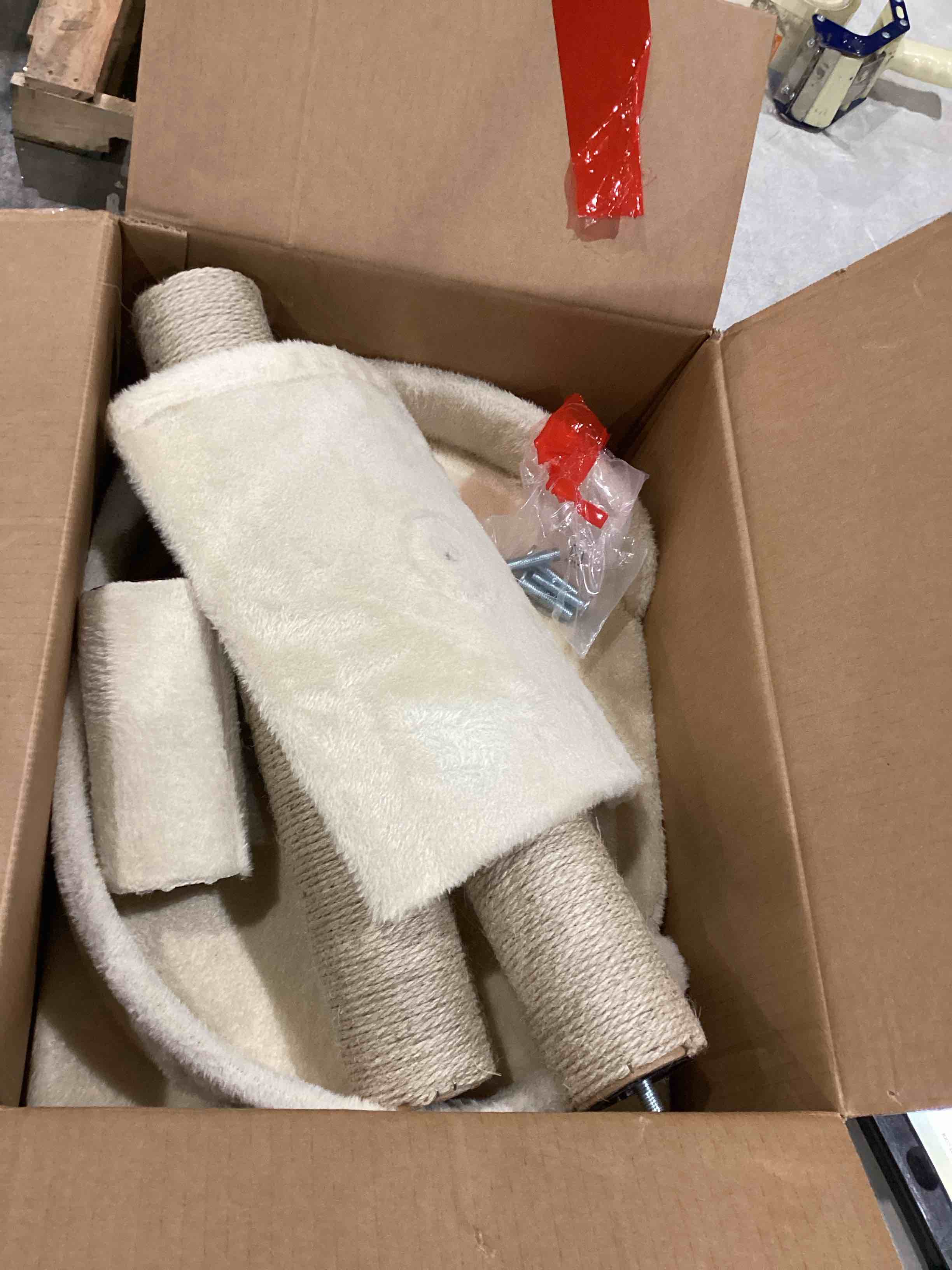 https://s3.amazonaws.com/lotting-images-prod/bidfta/ORG4237425_1751285842222.jpeg