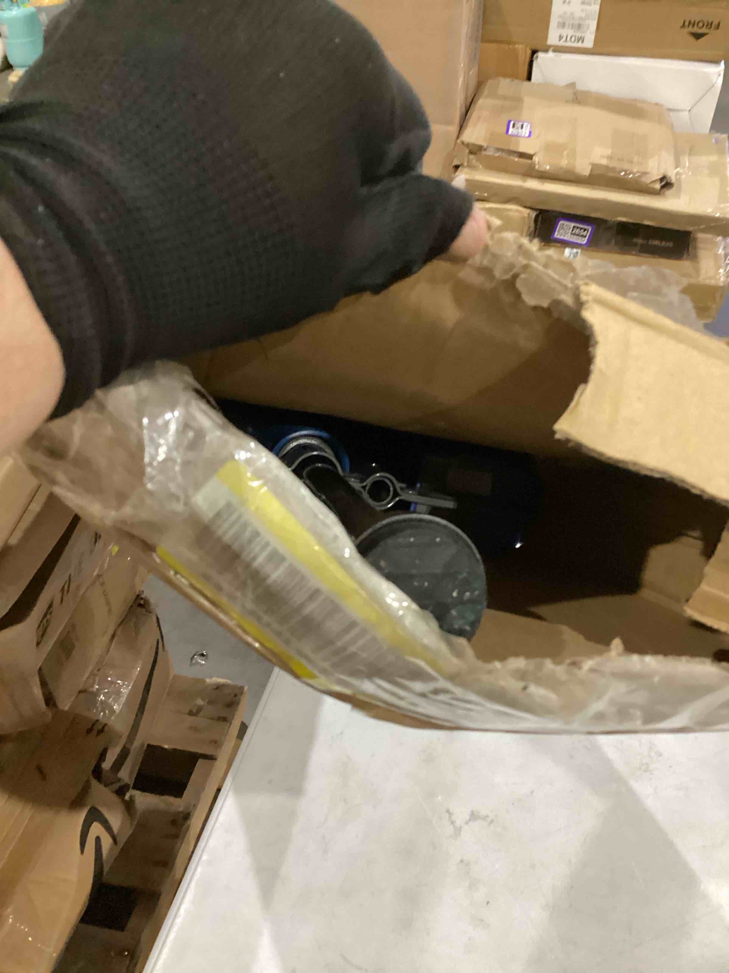 https://s3.amazonaws.com/lotting-images-prod/bidfta/ORG4237429_1751297496010.jpeg