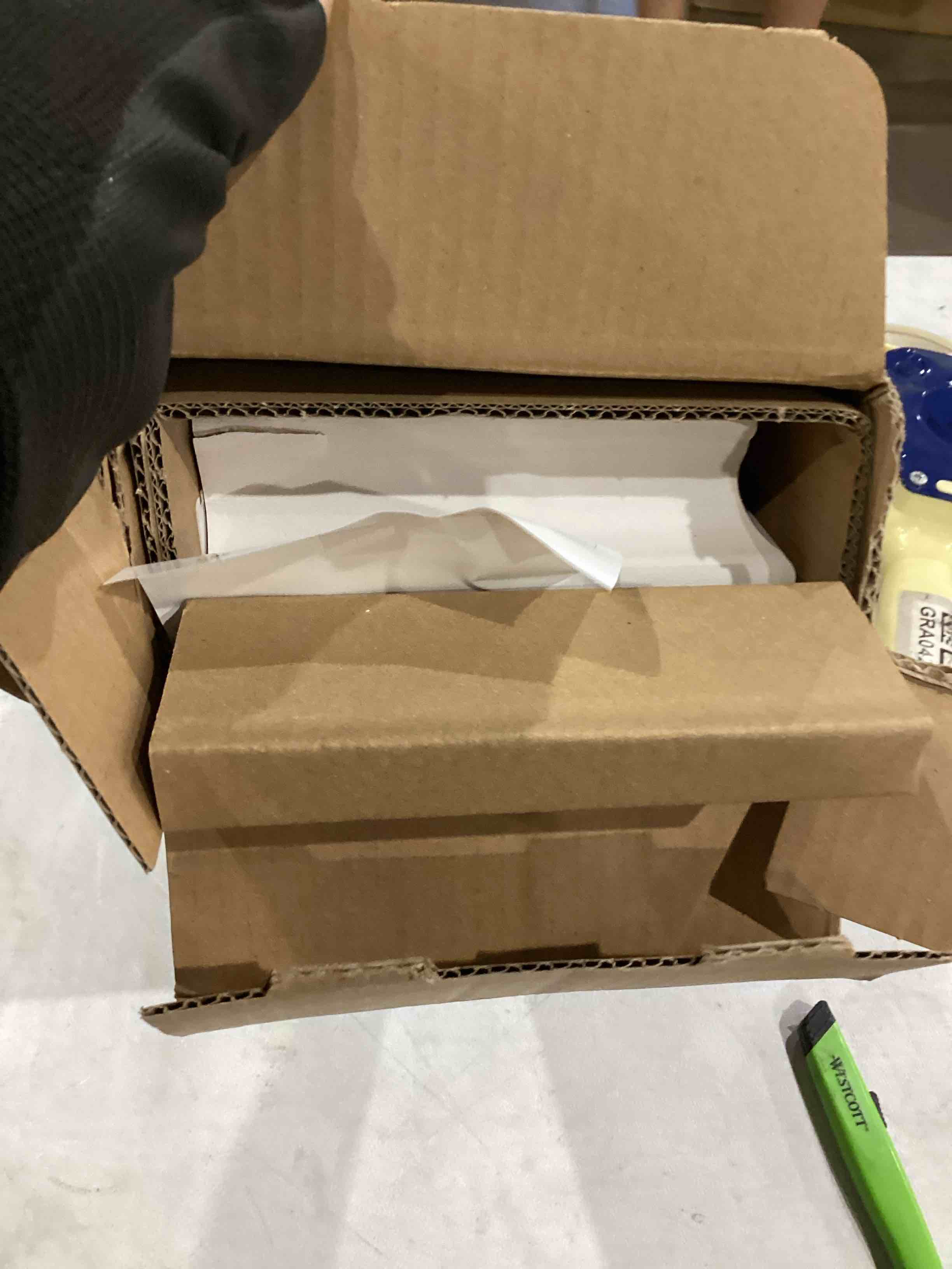 https://s3.amazonaws.com/lotting-images-prod/bidfta/ORG4237440_1751298858182.jpeg