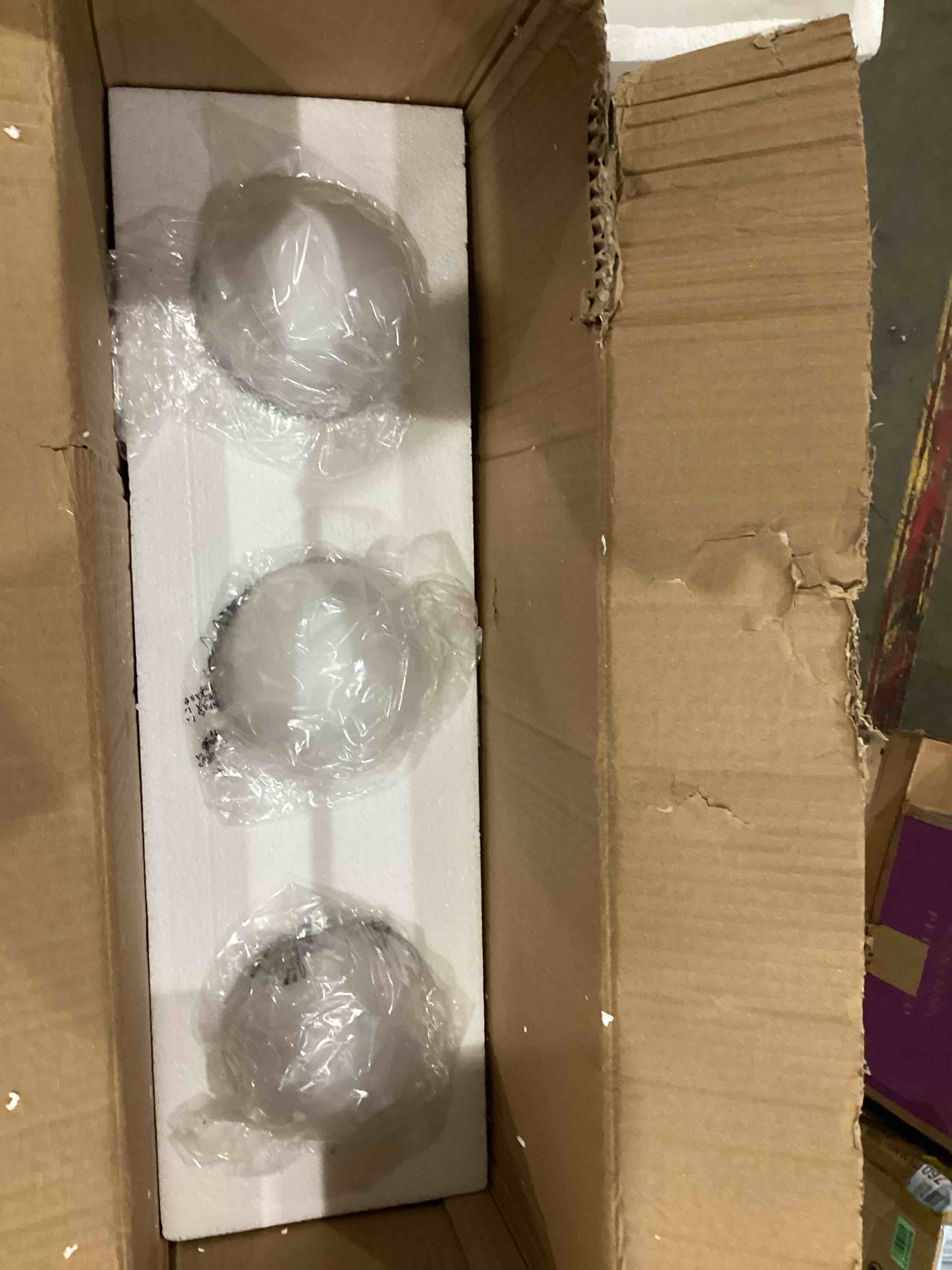 https://s3.amazonaws.com/lotting-images-prod/bidfta/ORG4237691_1751550058984.jpeg