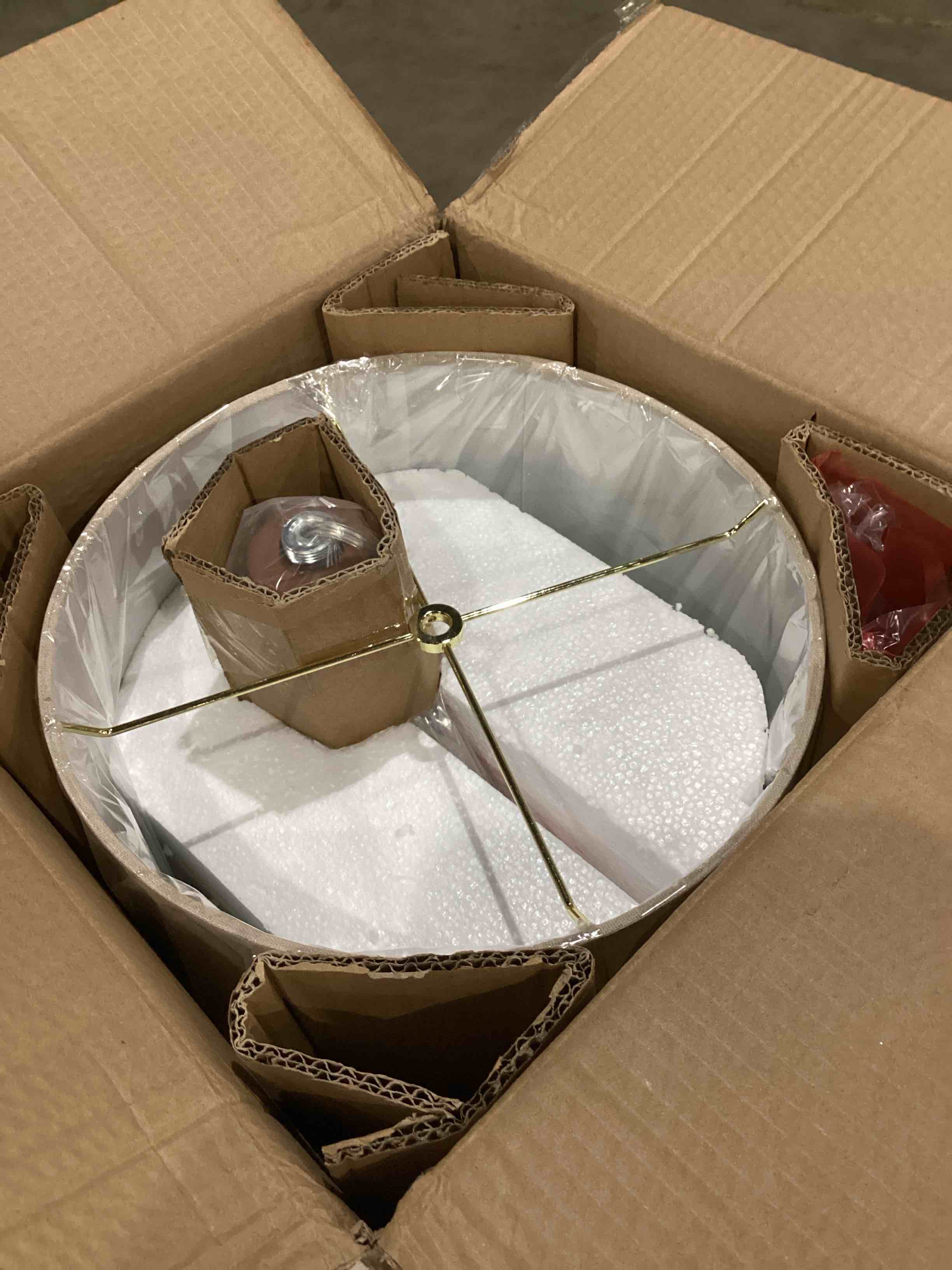 https://s3.amazonaws.com/lotting-images-prod/bidfta/ORG4237778_1751891052946.jpeg