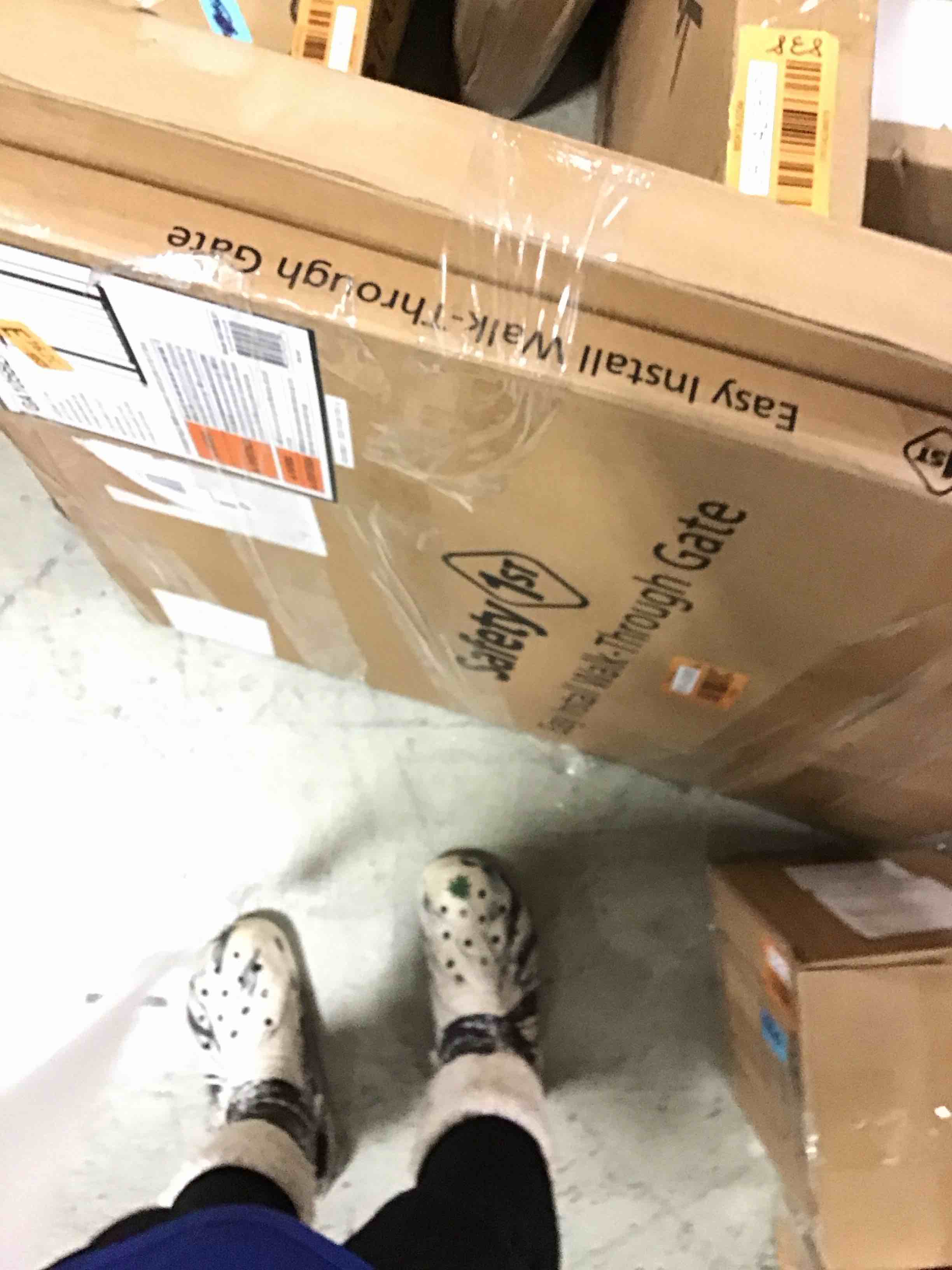 https://s3.amazonaws.com/lotting-images-prod/bidfta/ORG4238880_1709216323200.jpeg