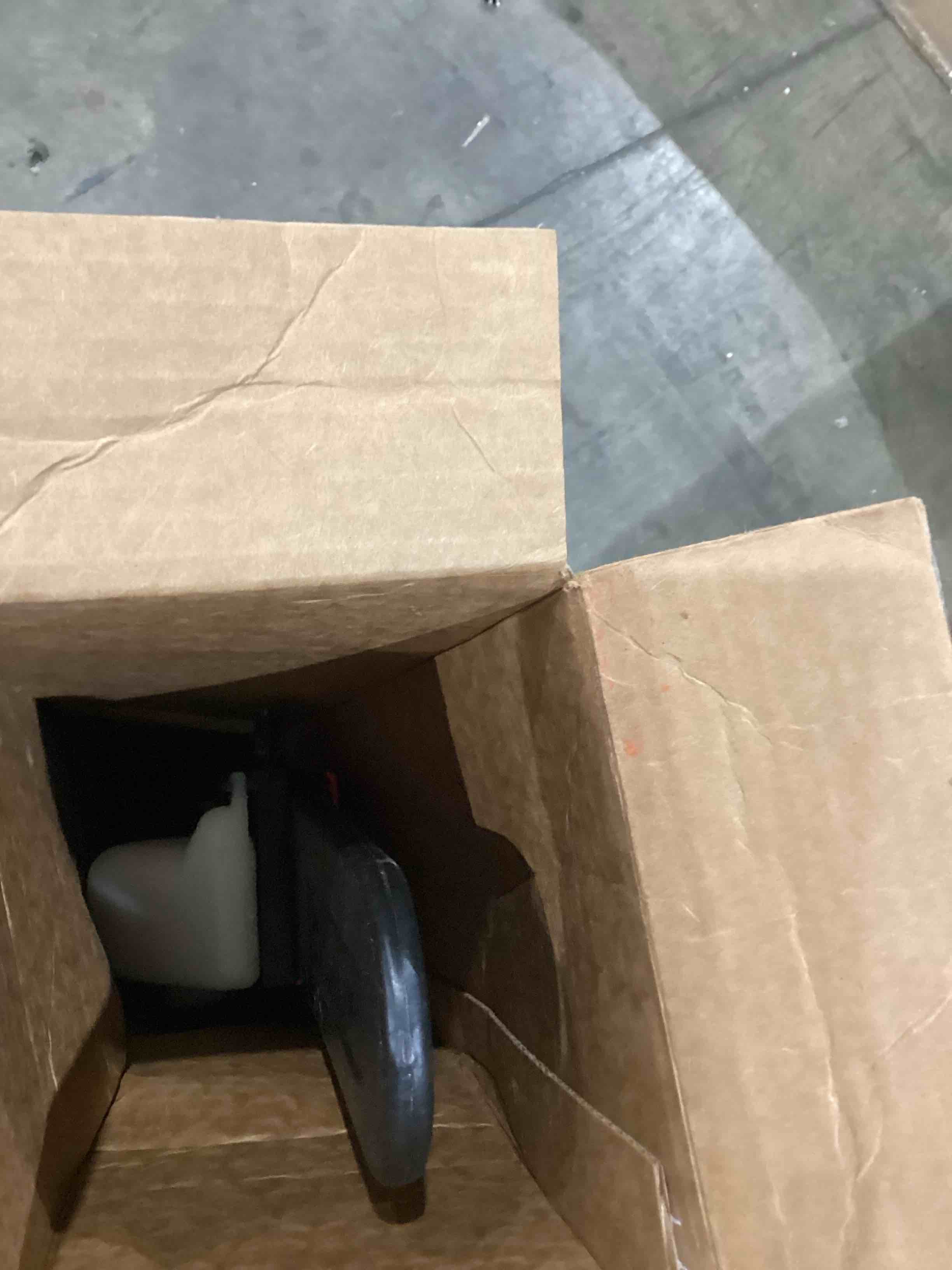 https://s3.amazonaws.com/lotting-images-prod/bidfta/ORG4241790_1751384547159.jpeg