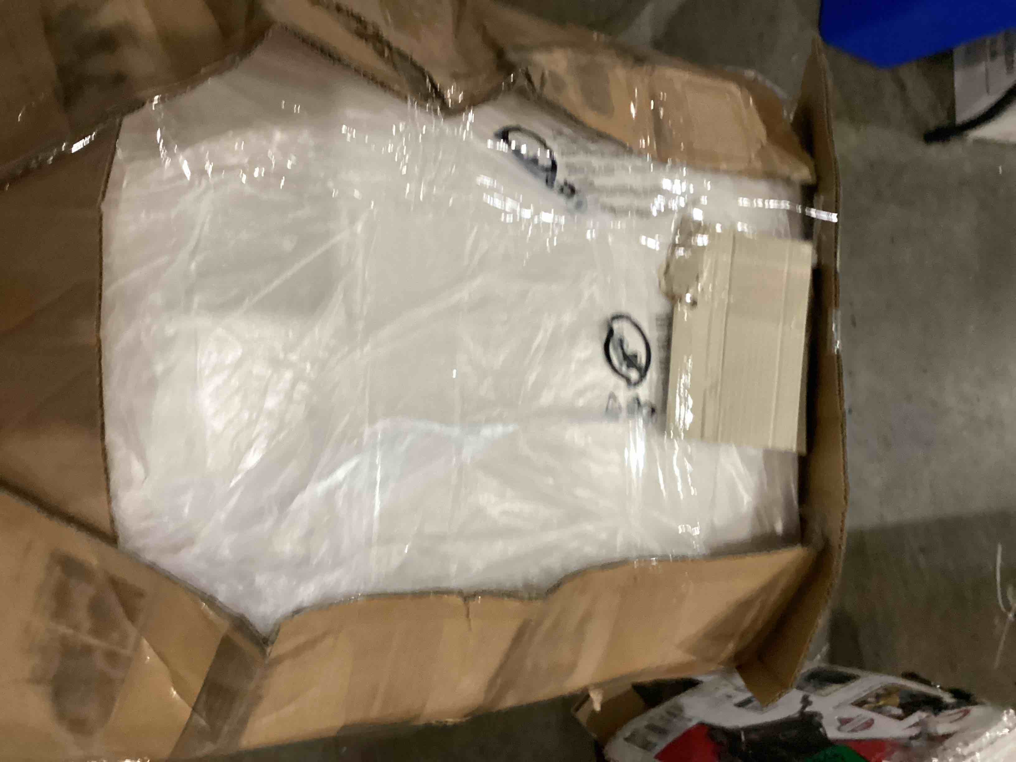 https://s3.amazonaws.com/lotting-images-prod/bidfta/ORG4242148_1751989113888.jpeg