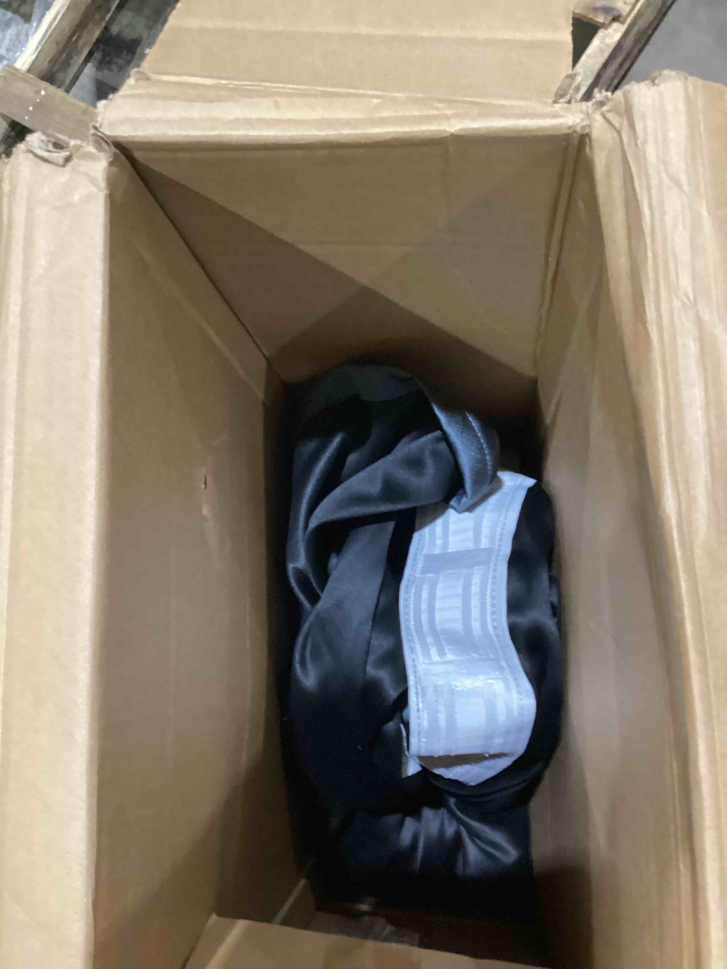 https://s3.amazonaws.com/lotting-images-prod/bidfta/ORG4242203_1752162869934.jpeg