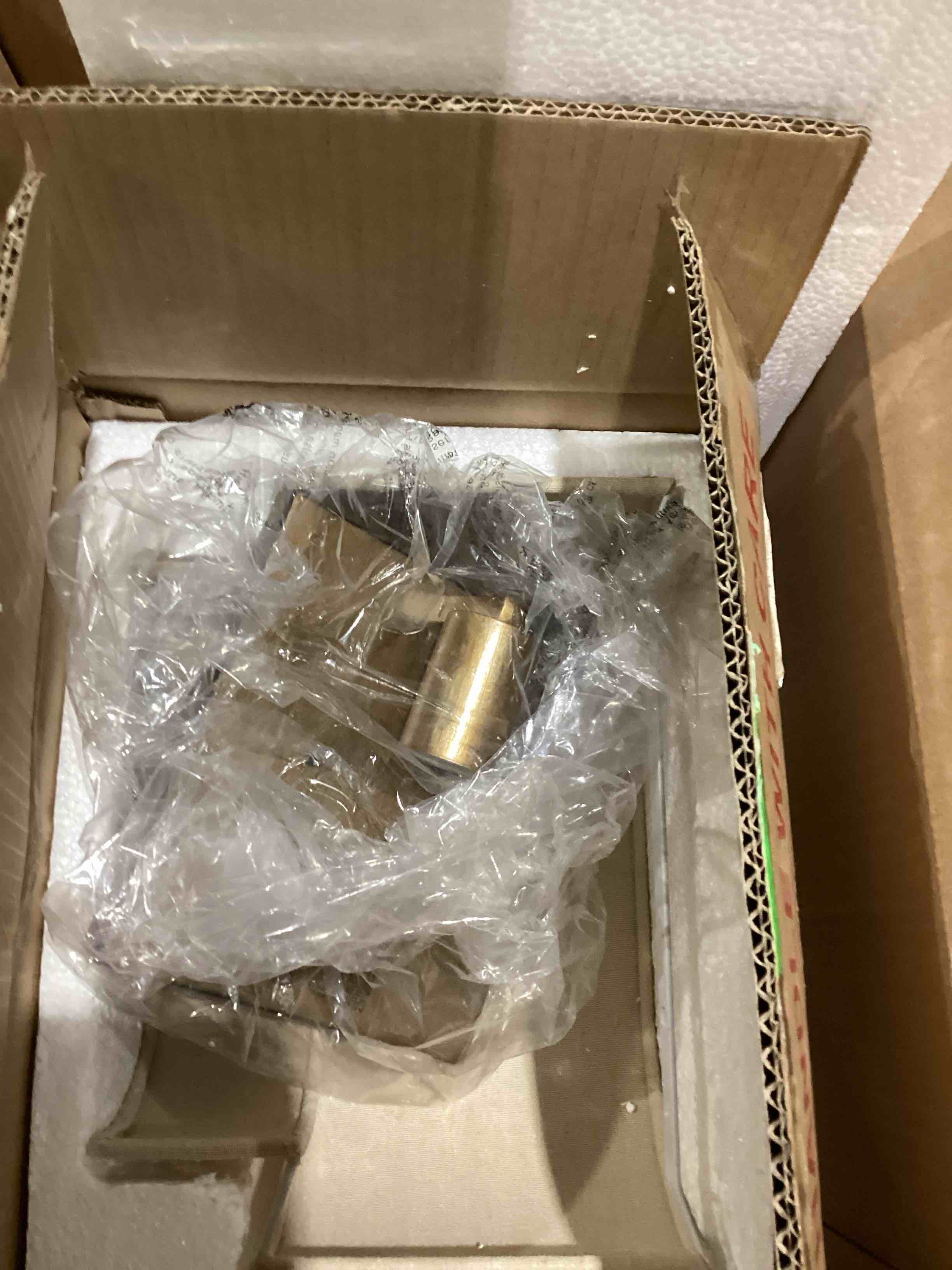 https://s3.amazonaws.com/lotting-images-prod/bidfta/ORG4242219_1752157021718.jpeg