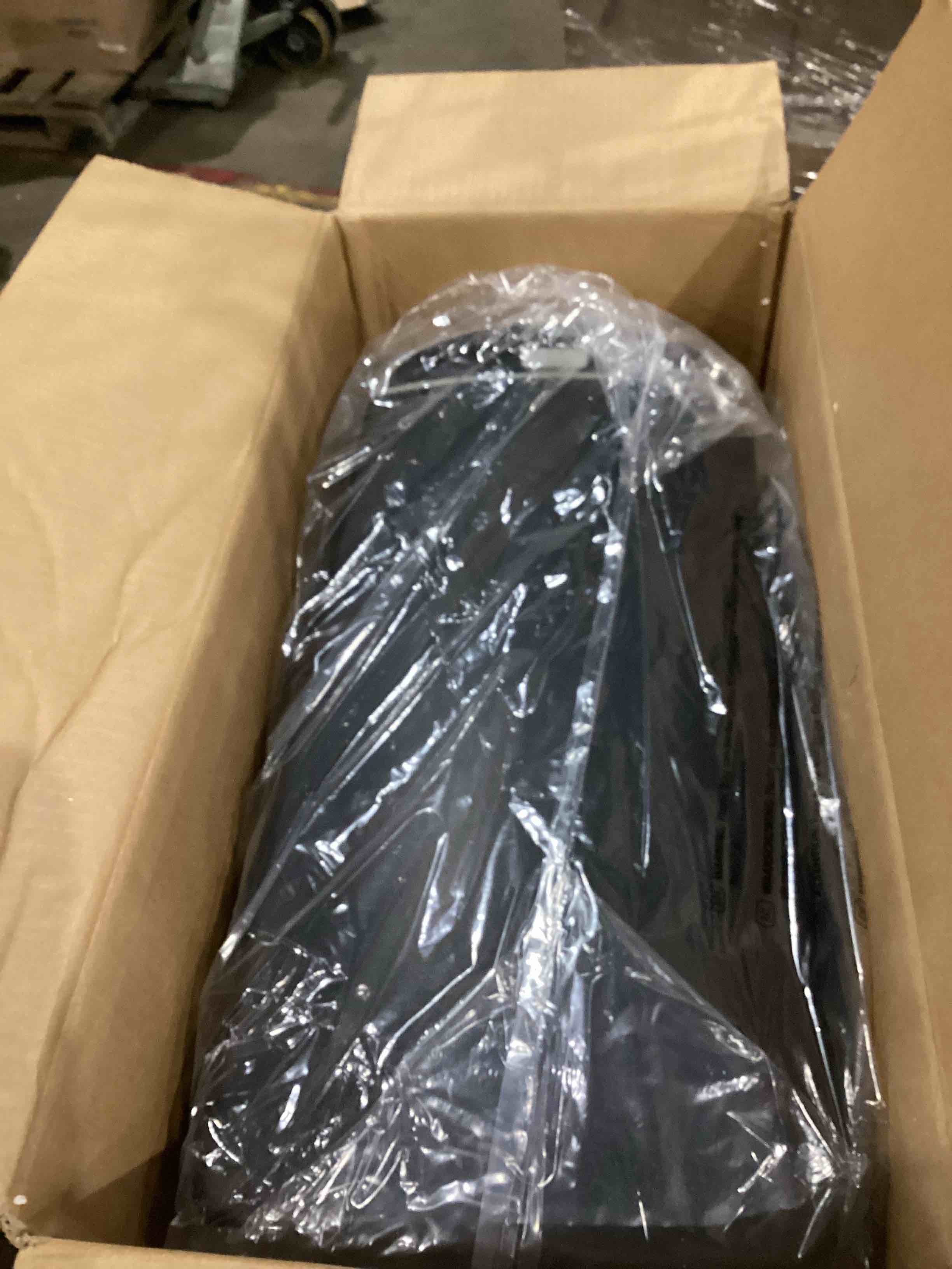 https://s3.amazonaws.com/lotting-images-prod/bidfta/ORG4242274_1752492331694.jpeg
