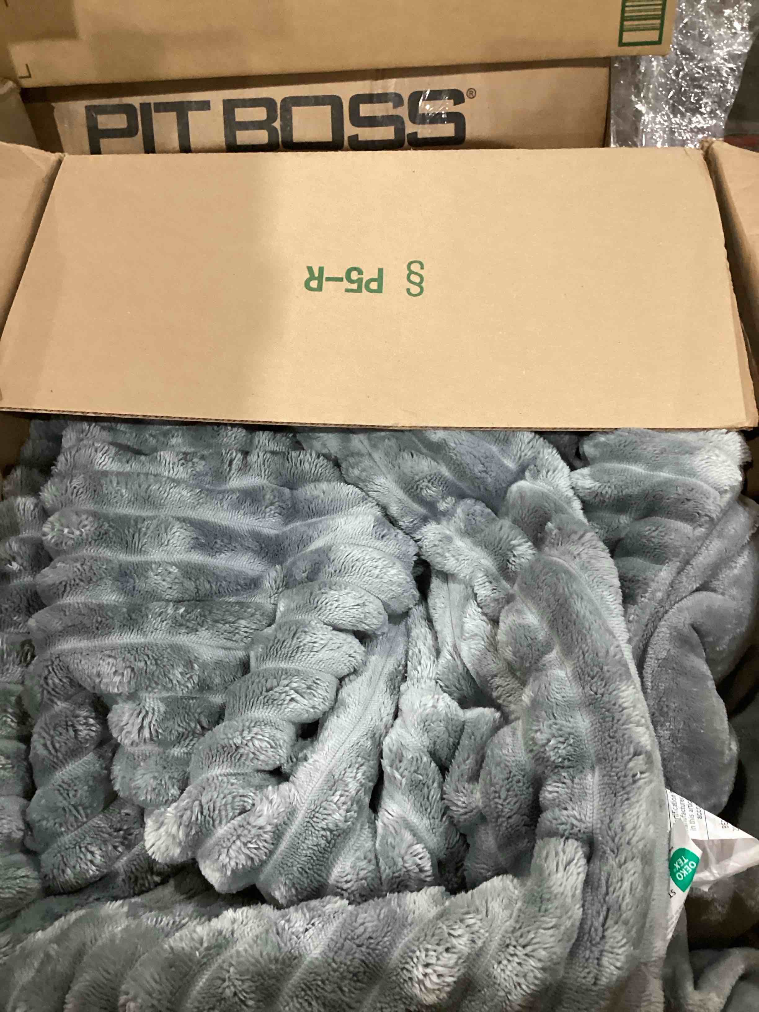 https://s3.amazonaws.com/lotting-images-prod/bidfta/ORG4242317_1752506896786.jpeg