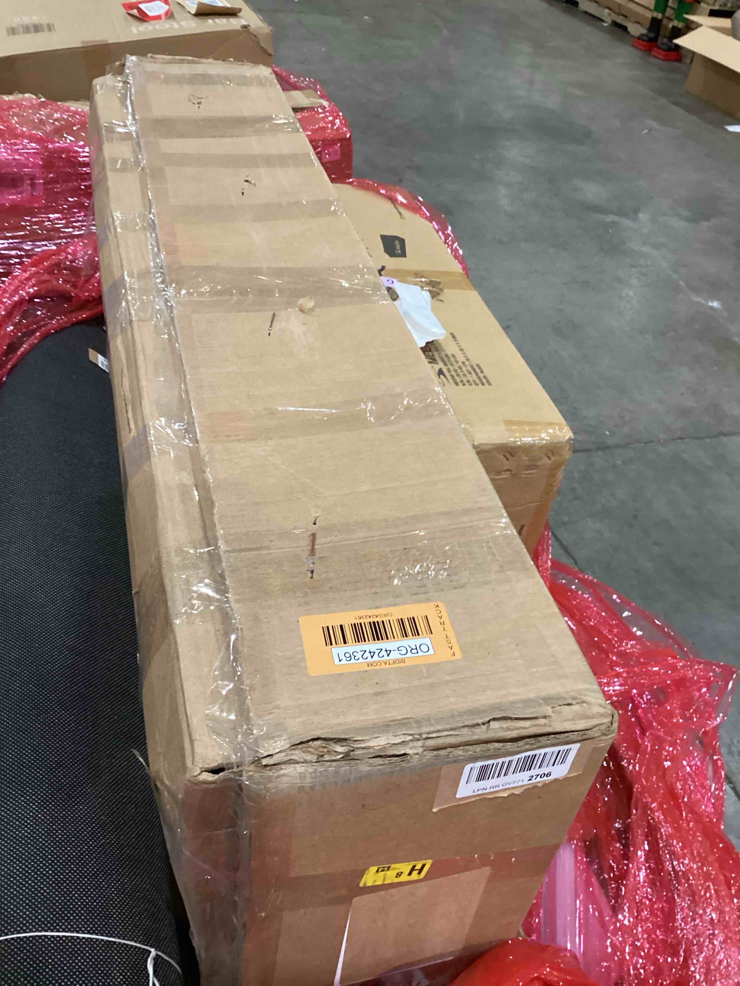 https://s3.amazonaws.com/lotting-images-prod/bidfta/ORG4242361_1752581781224.jpeg