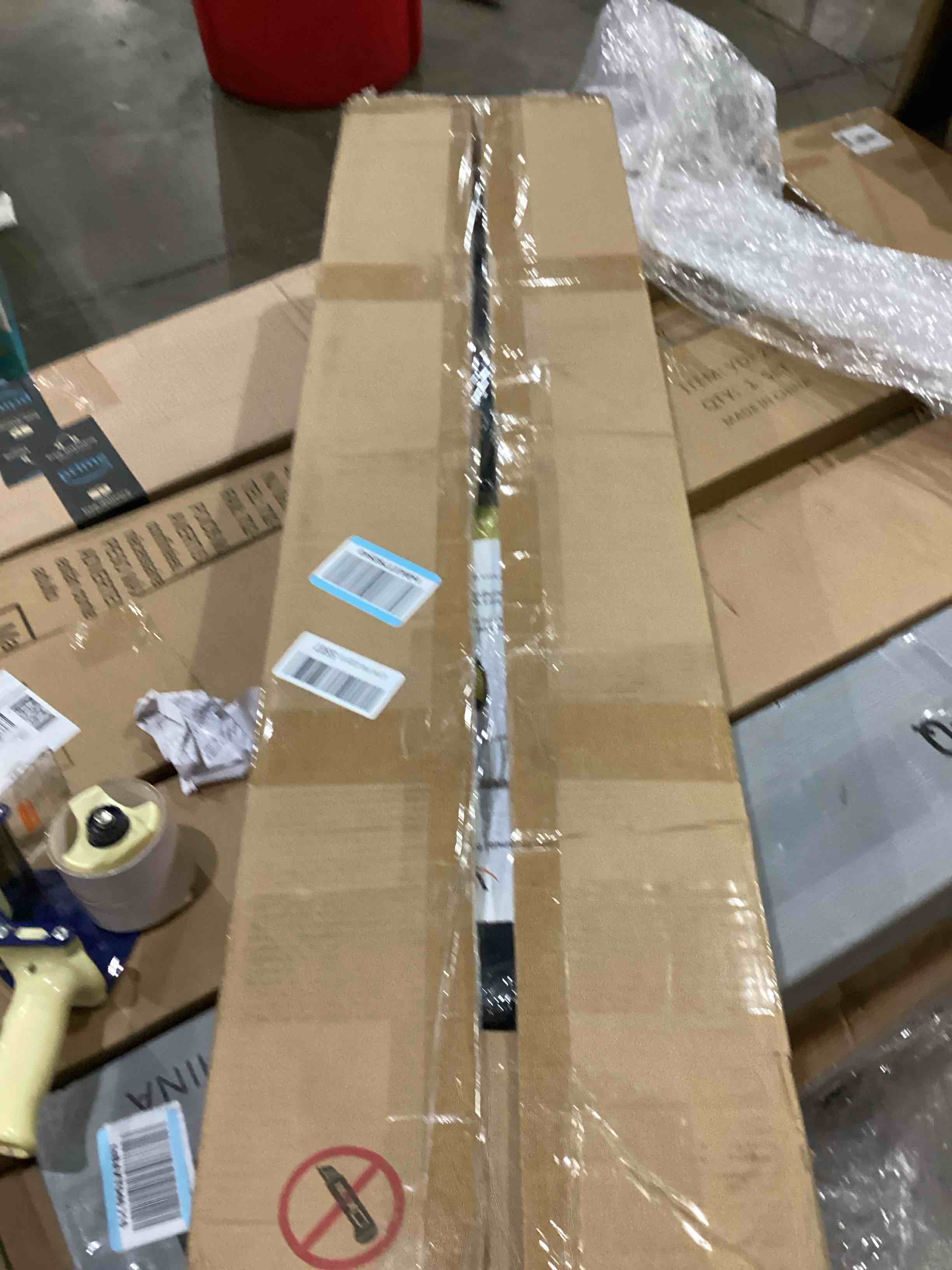 https://s3.amazonaws.com/lotting-images-prod/bidfta/ORG4242424_1752601964965.jpeg
