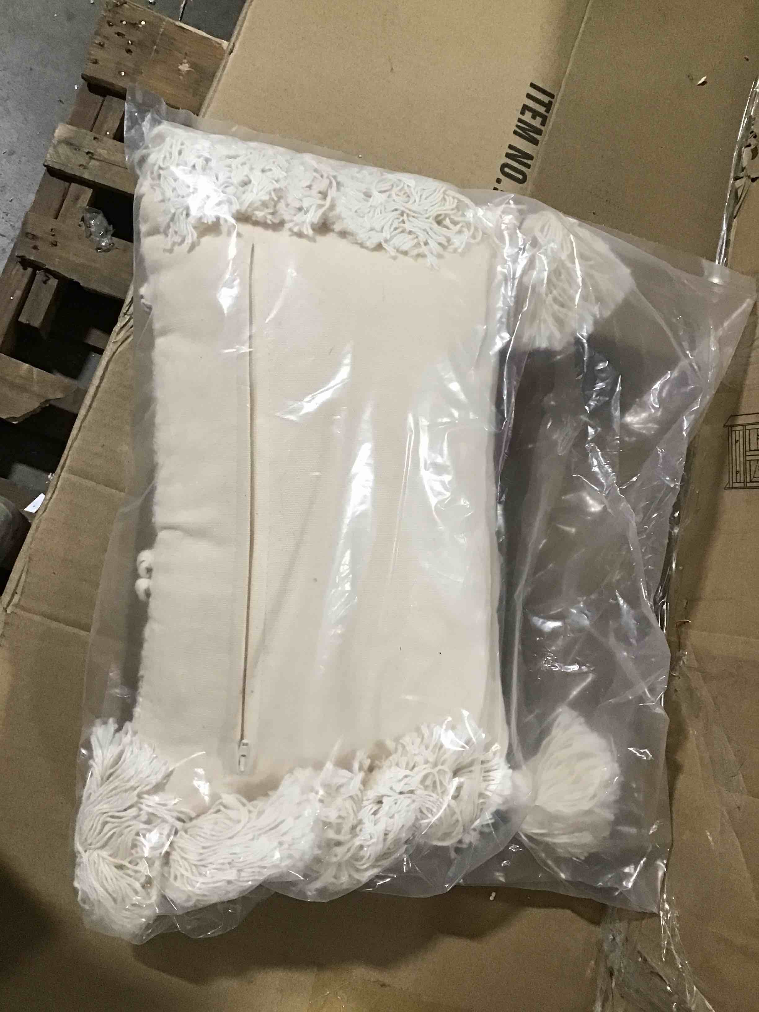 https://s3.amazonaws.com/lotting-images-prod/bidfta/ORG4248690_1677850163269.jpeg