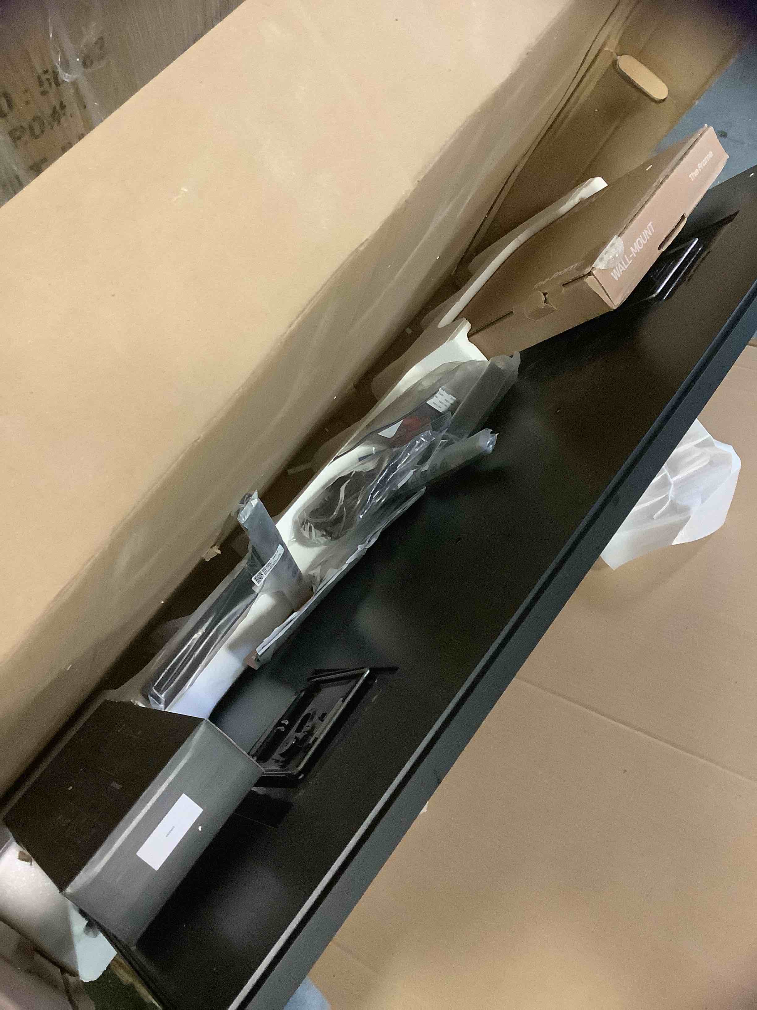 https://s3.amazonaws.com/lotting-images-prod/bidfta/ORG4280121_1674504343017.jpeg