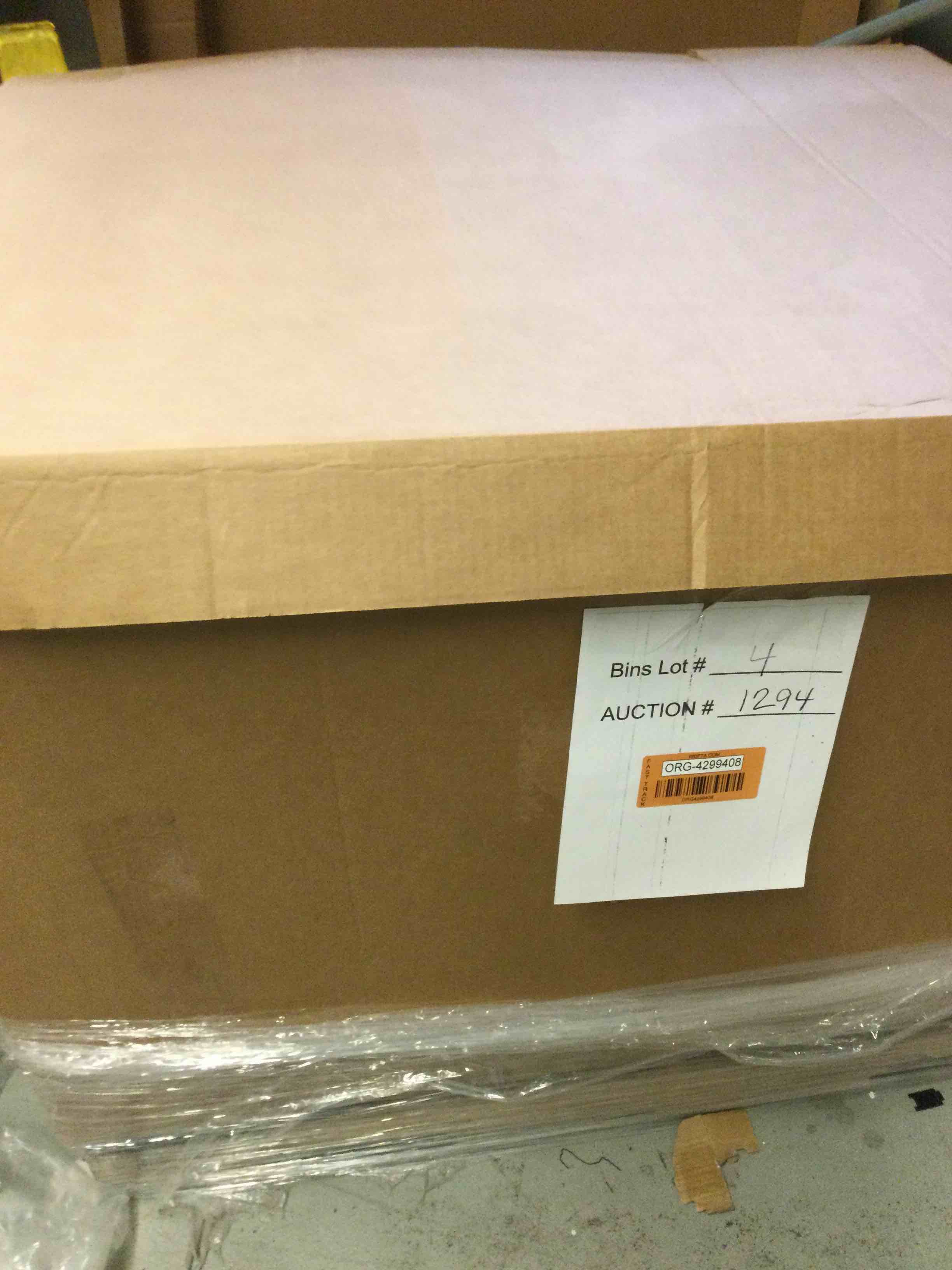 https://s3.amazonaws.com/lotting-images-prod/bidfta/ORG4299408_1718462035586.jpeg