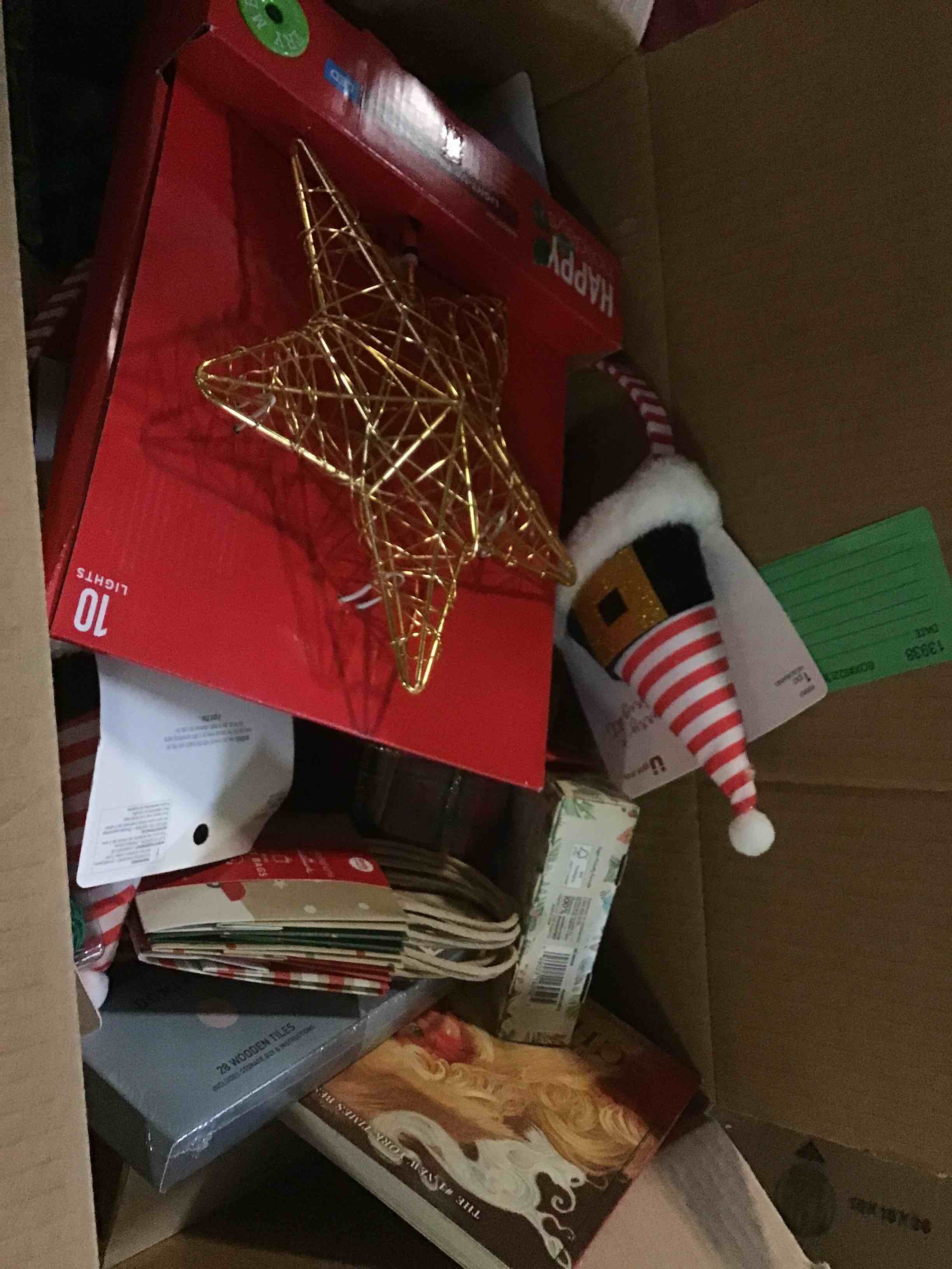 Assorted of miscellaneous items for Christmas 