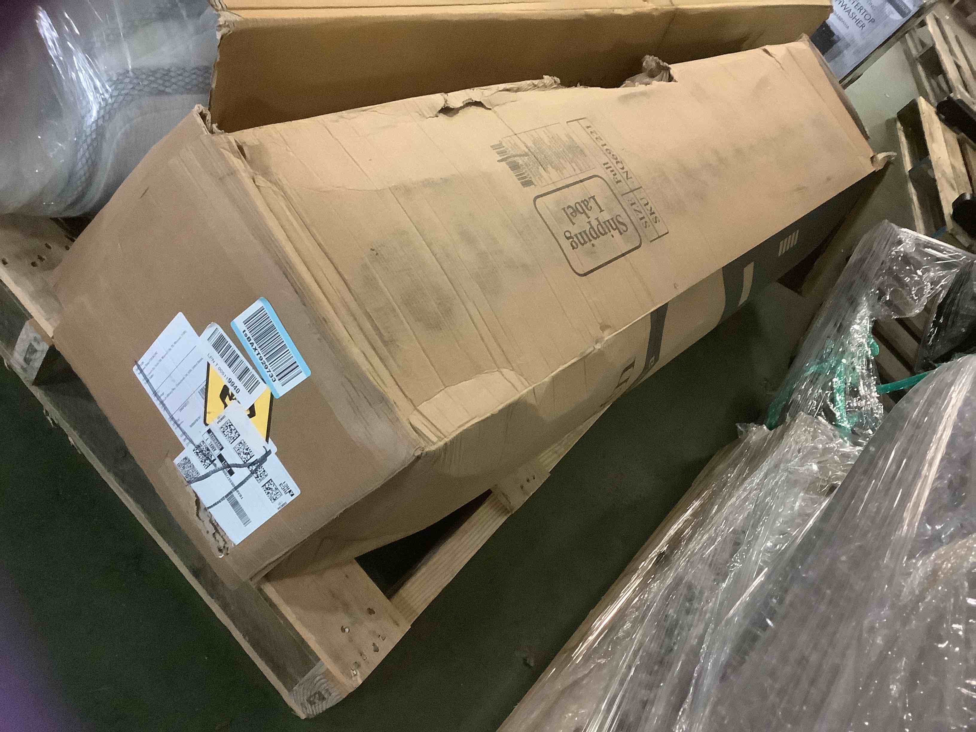 https://s3.amazonaws.com/lotting-images-prod/bidfta/ORG4315774_1675944030063.jpeg