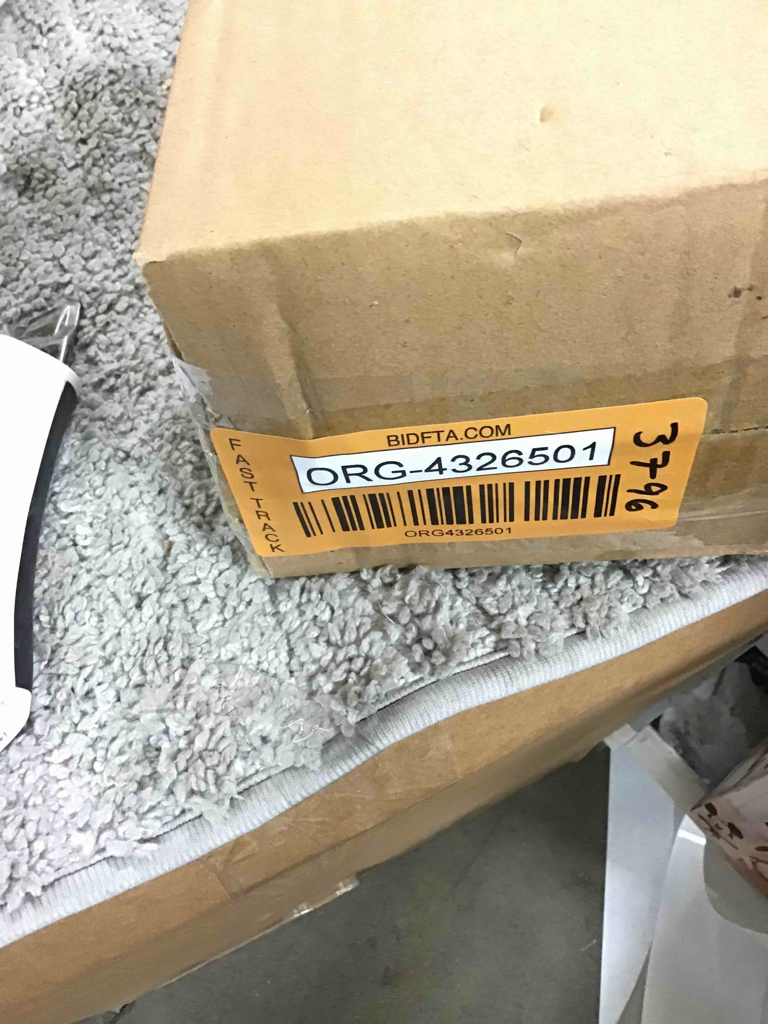 https://s3.amazonaws.com/lotting-images-prod/bidfta/ORG4326501_1690217378144.jpeg